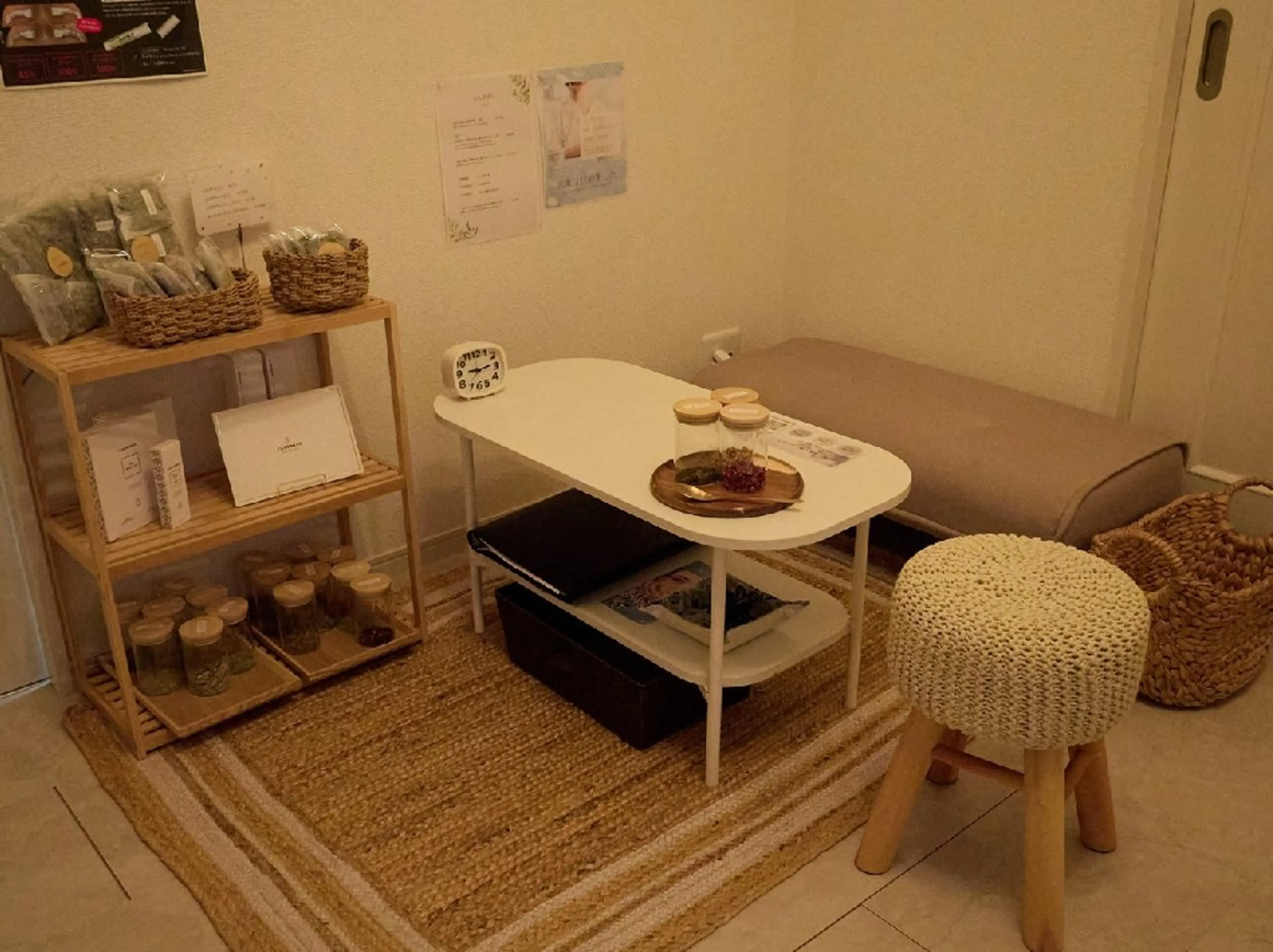 u-LALA by ROCHIE ×よもぎ蒸し所属・u-LALA  よもぎ蒸しのエステ・リラクイメージ