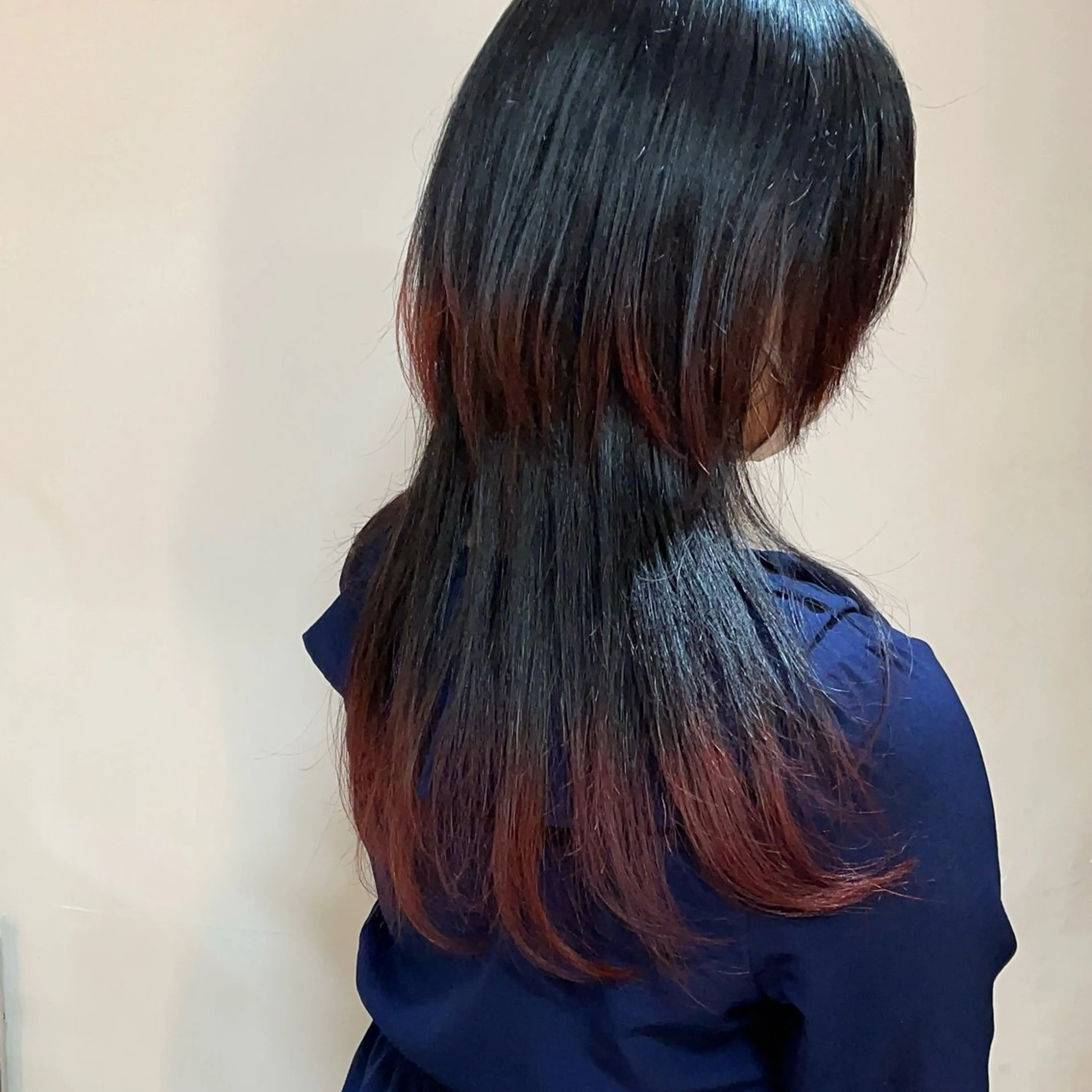 ロング カラー ウルフカット 鈴木 美穂のヘアスタイル