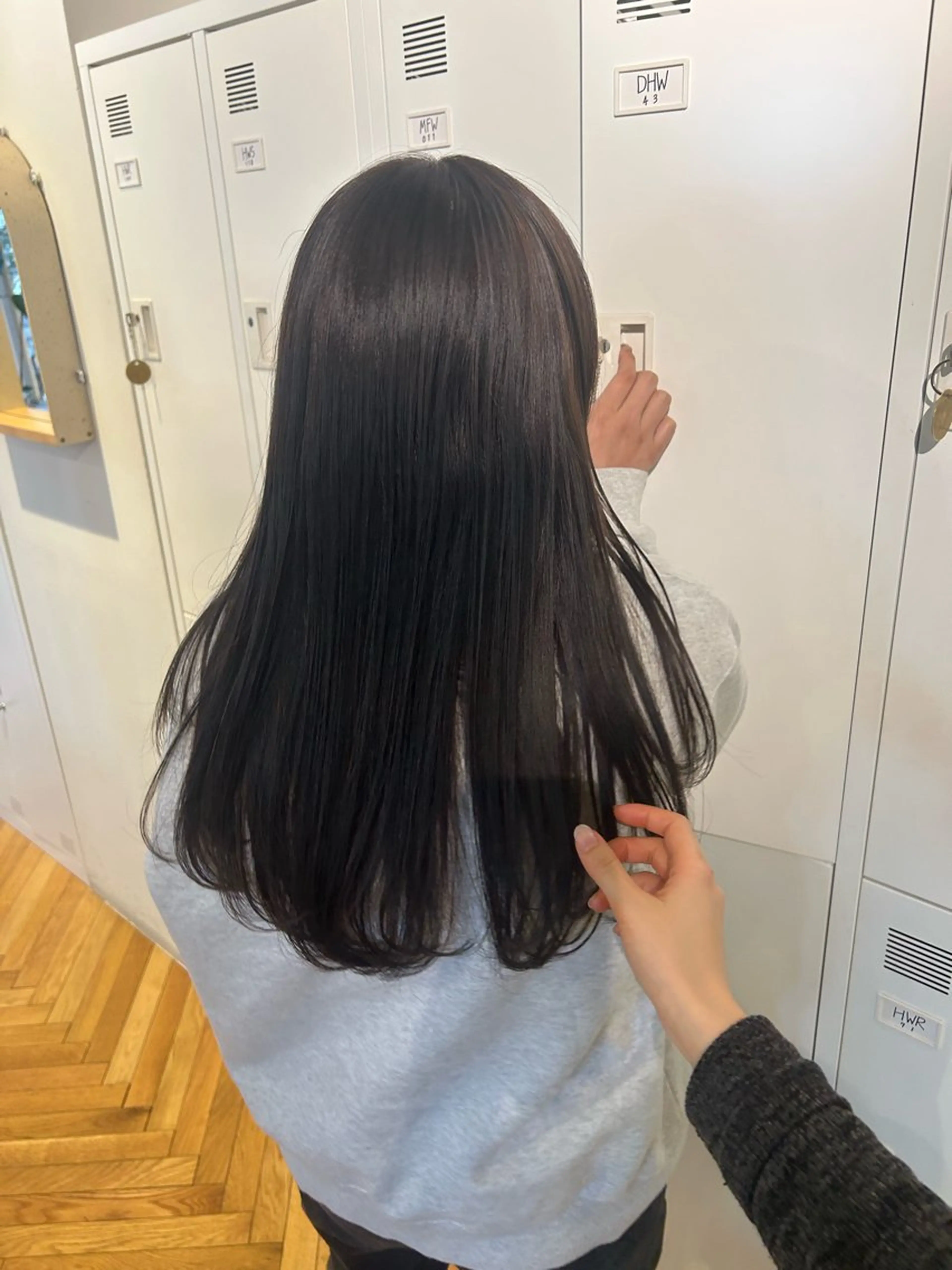 ロング アッシュ アッシュグレー アッシュグレージュ yuzu / tsunaguのヘアスタイル