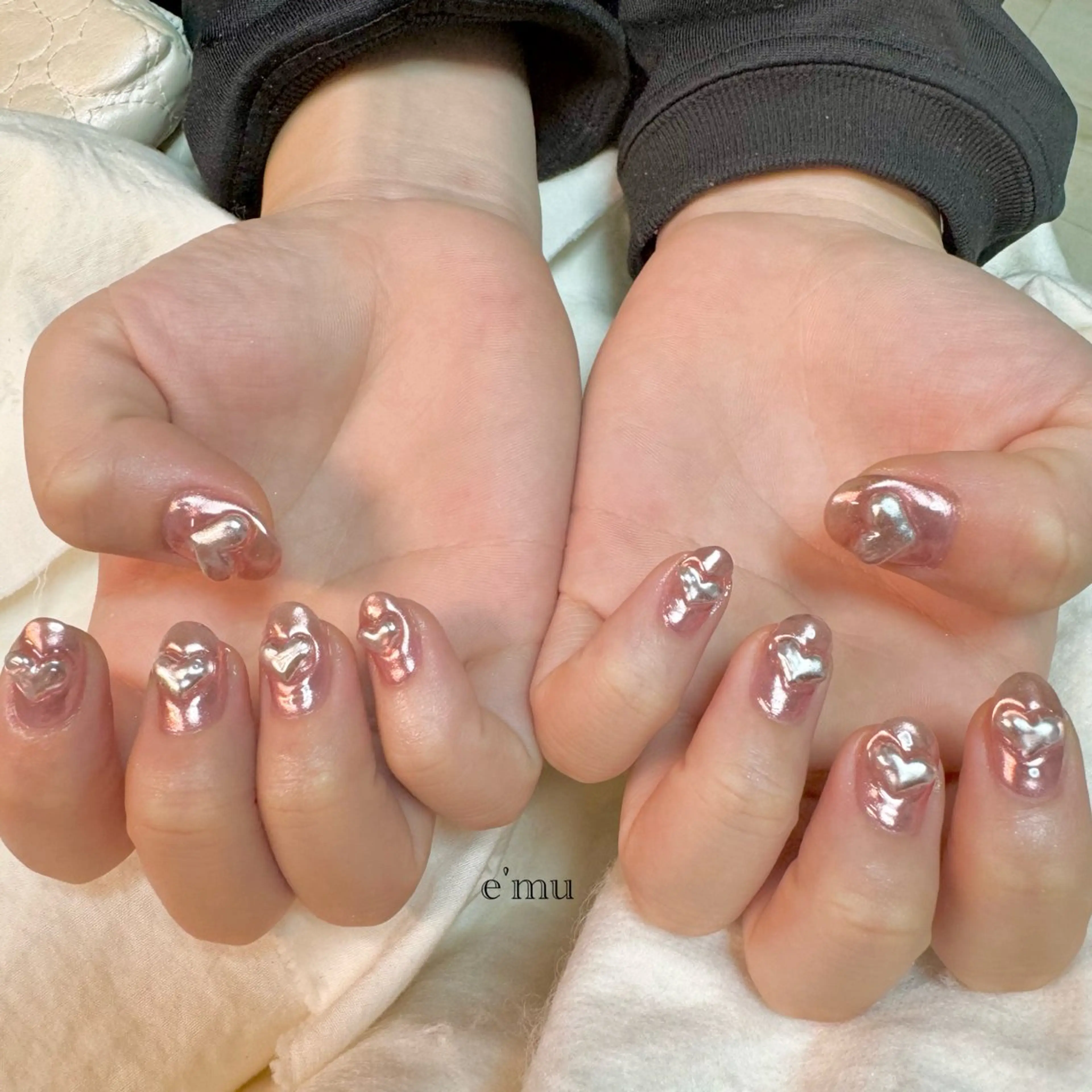 ネイル ハート ハンドネイル nail salon e'mu💐のネイルデザイン