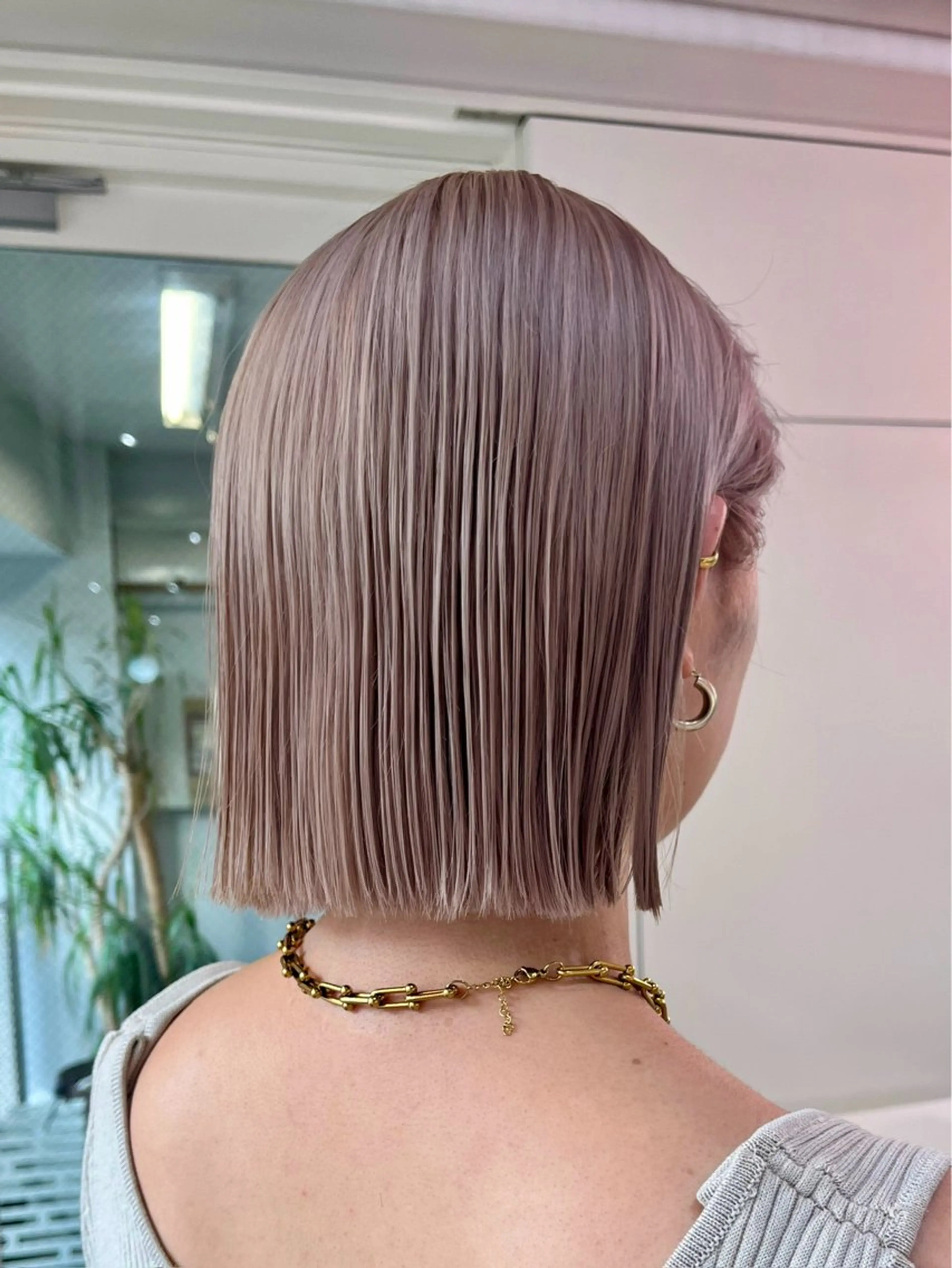 ✳︎ご新規様限定✳︎ブリーチ＋透明感カラー＋トリートメントの写真