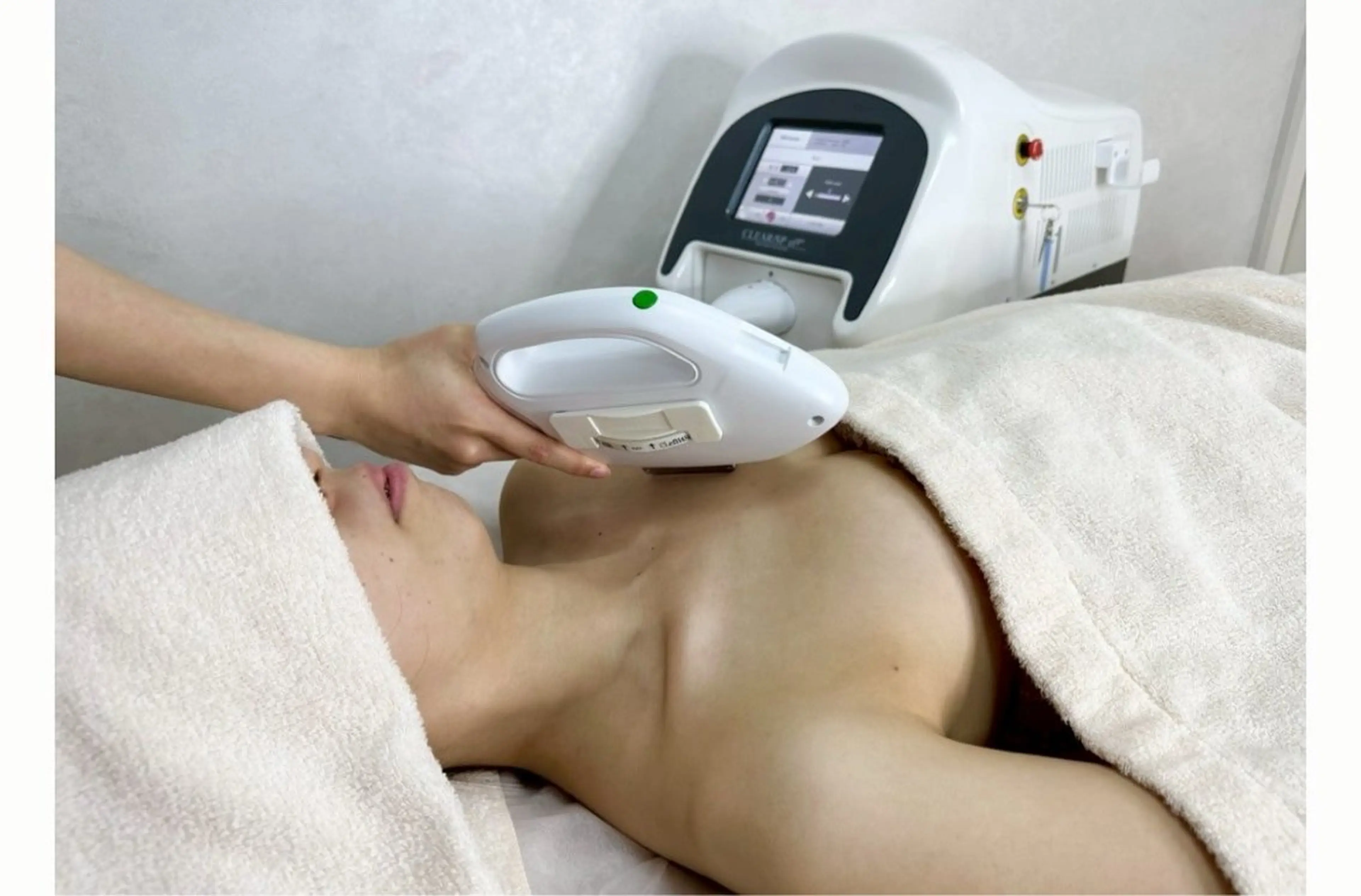 【レディース】⭐️胸・お腹脱毛⭐️￥3,480♪♪の写真