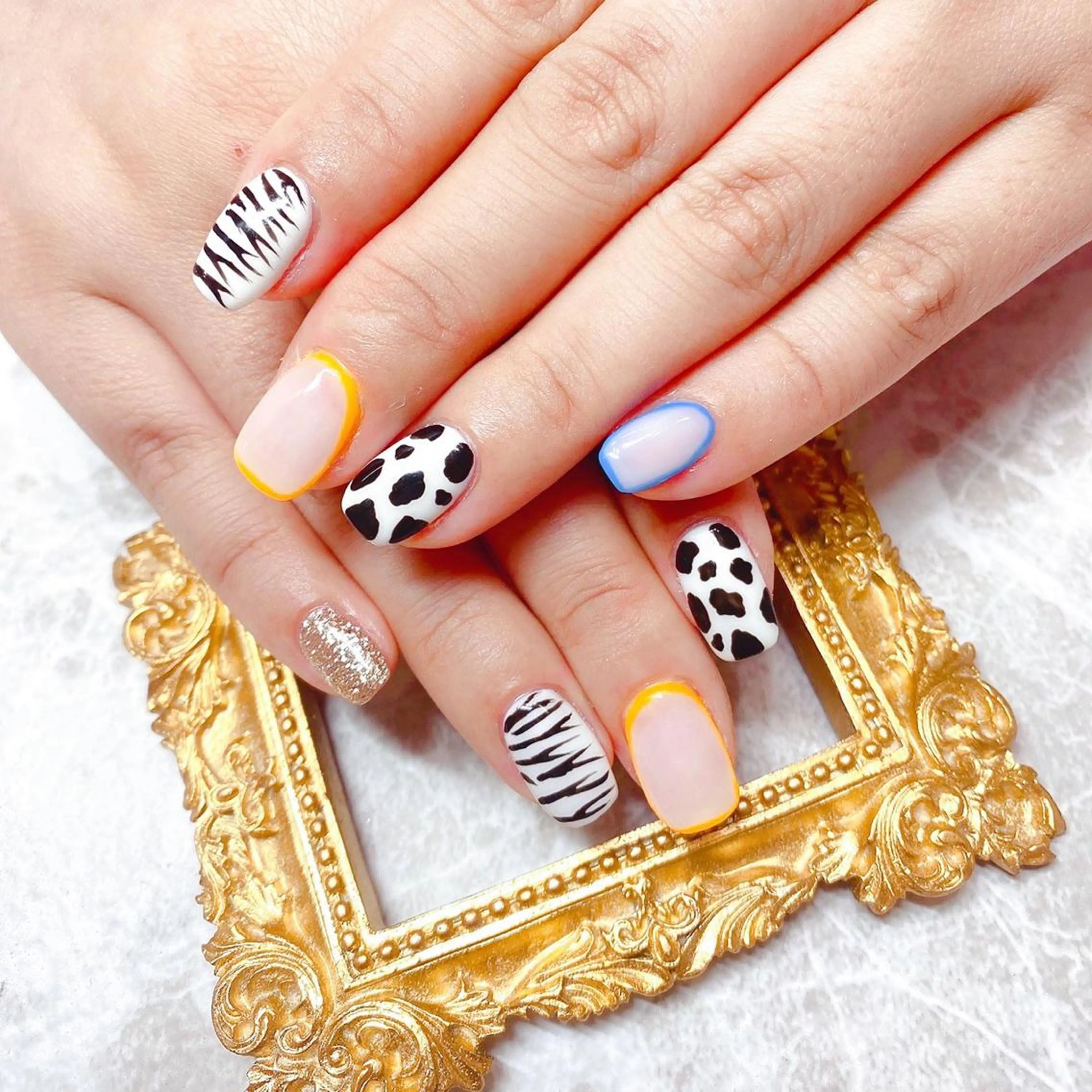 ネイル ハンドネイル マジックミラー所属・マジック ミラーのネイルデザイン