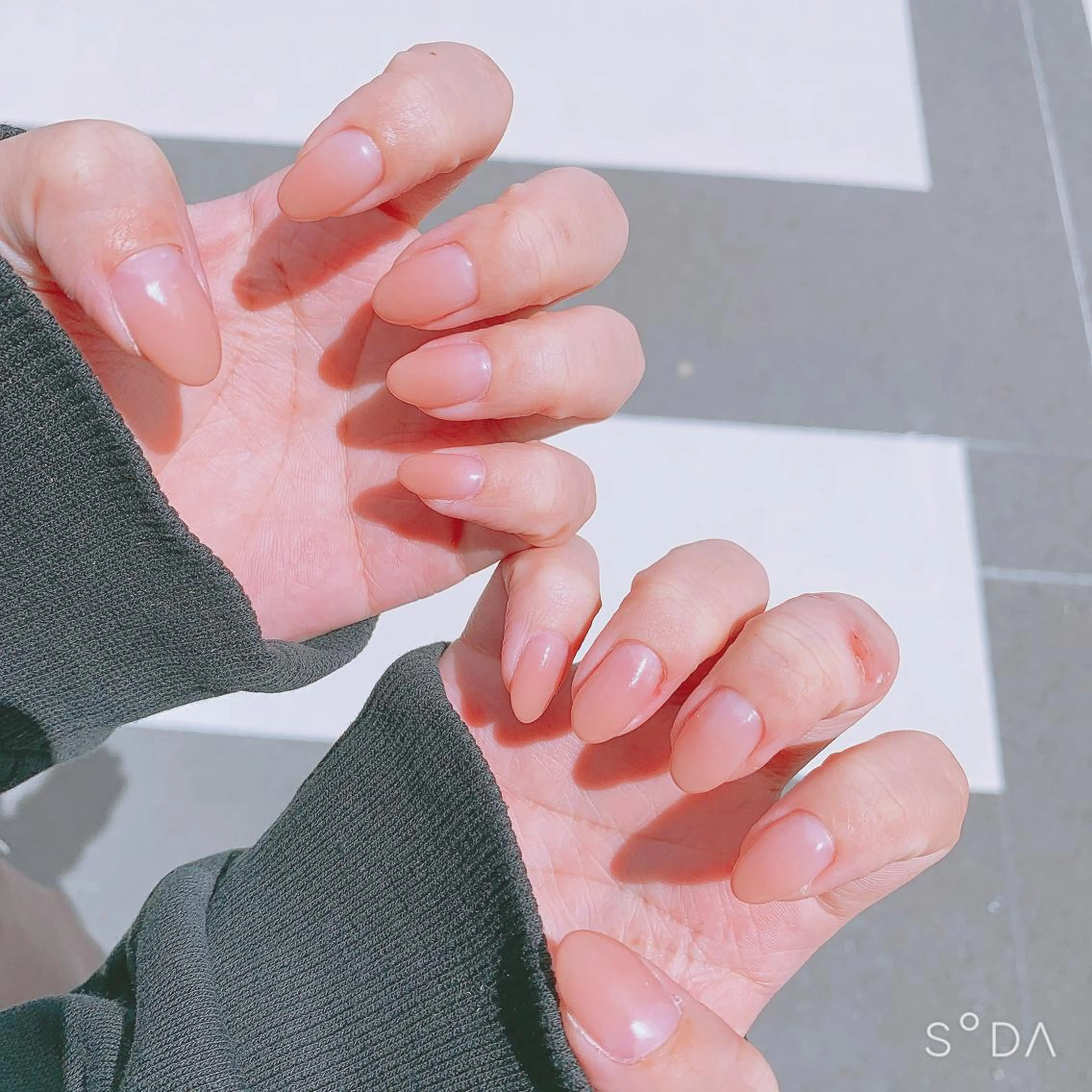 ネイル グラデーション オフィスネイル ピンク ピンクベージュ シンプルネイル ハンドネイル Rena colore'のネイルデザイン