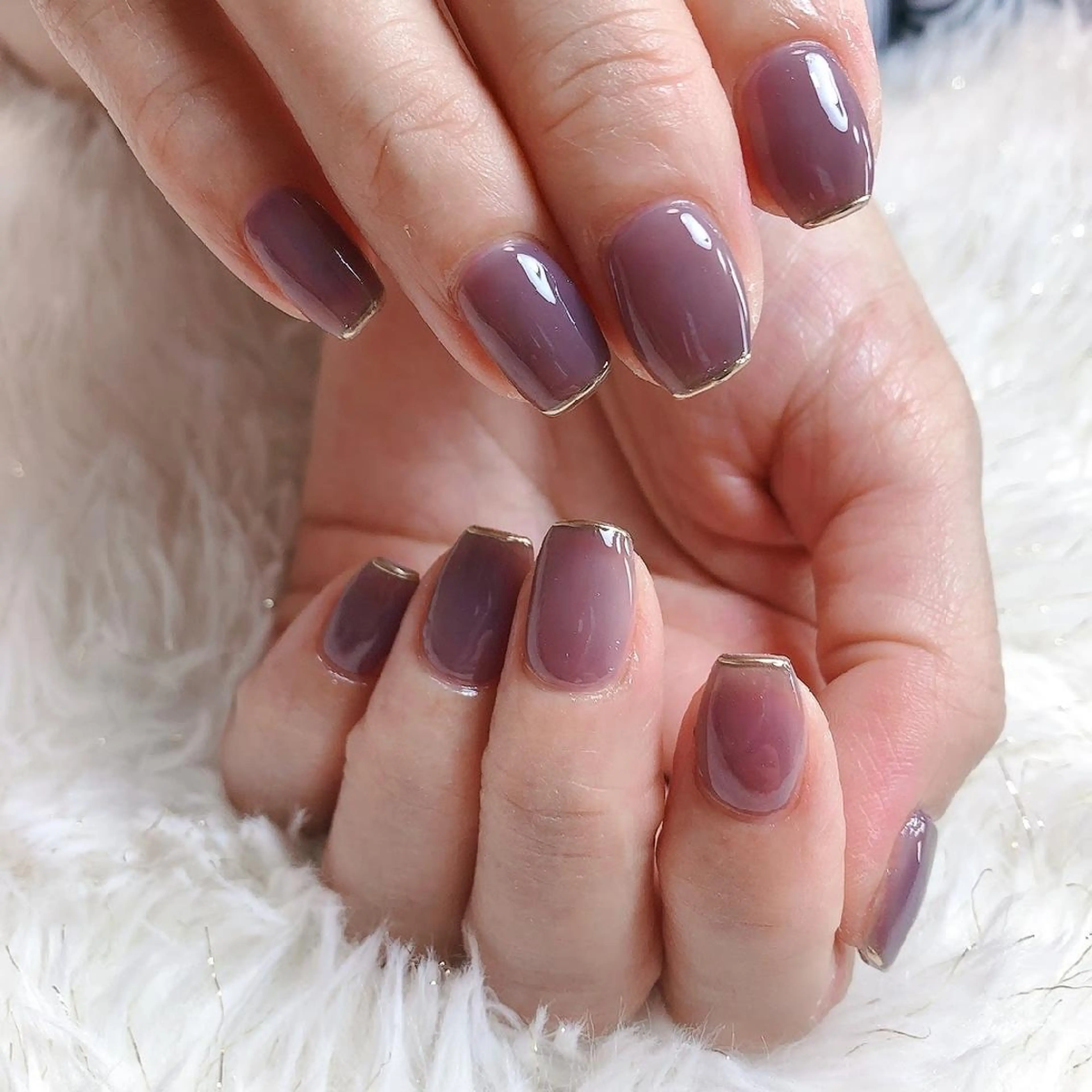 ミディアム ネイル ニュアンスネイル ☺︎山部 志麻☺︎のネイルデザイン