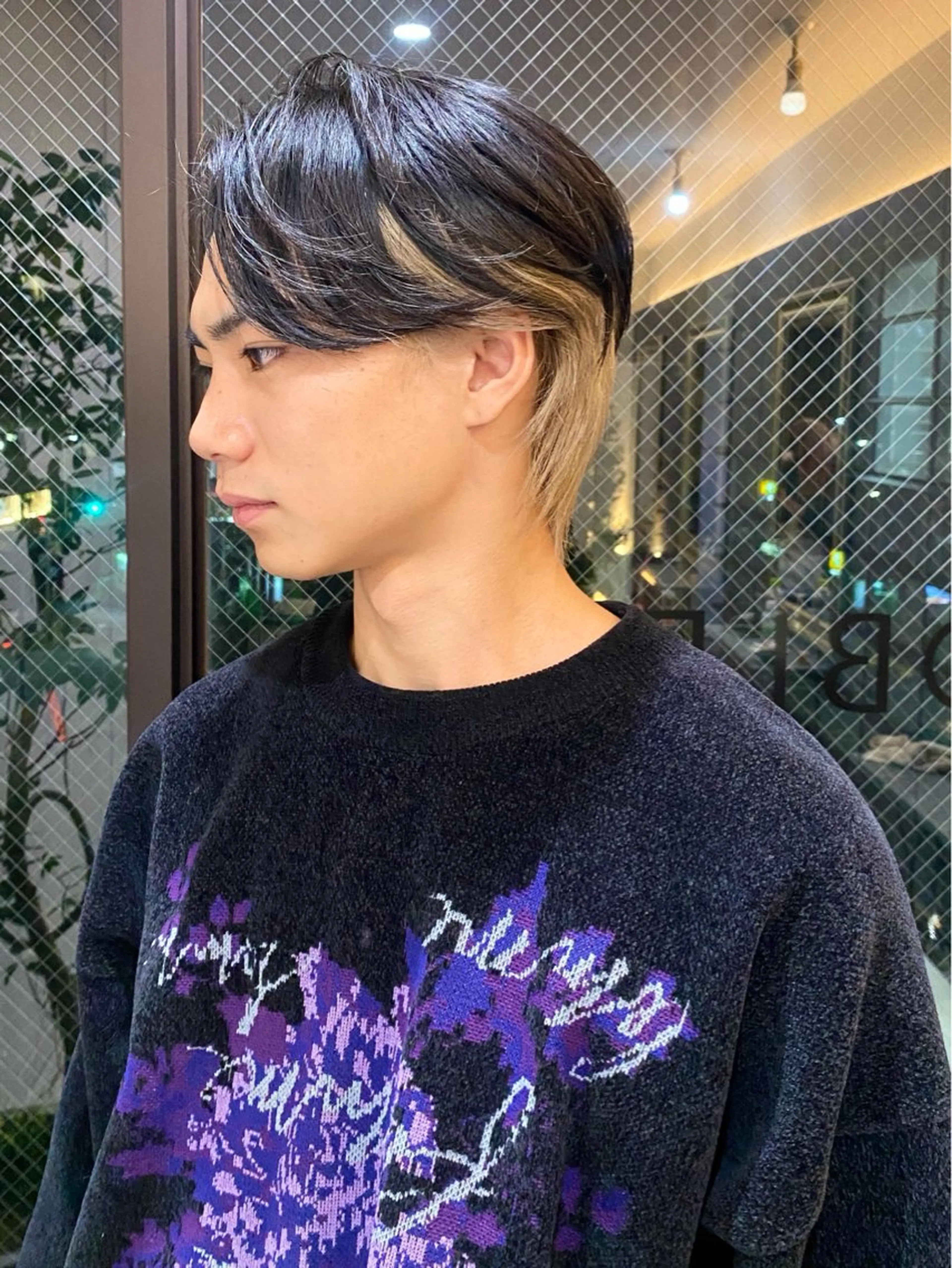 ミディアム カラー メンズ センターパート メンズインナーカラー メンズウルフカット インナーカラー ウルフカット カット ヘアカラー ボブ/レイヤー/ メンズ/池澤慎人のヘアスタイル