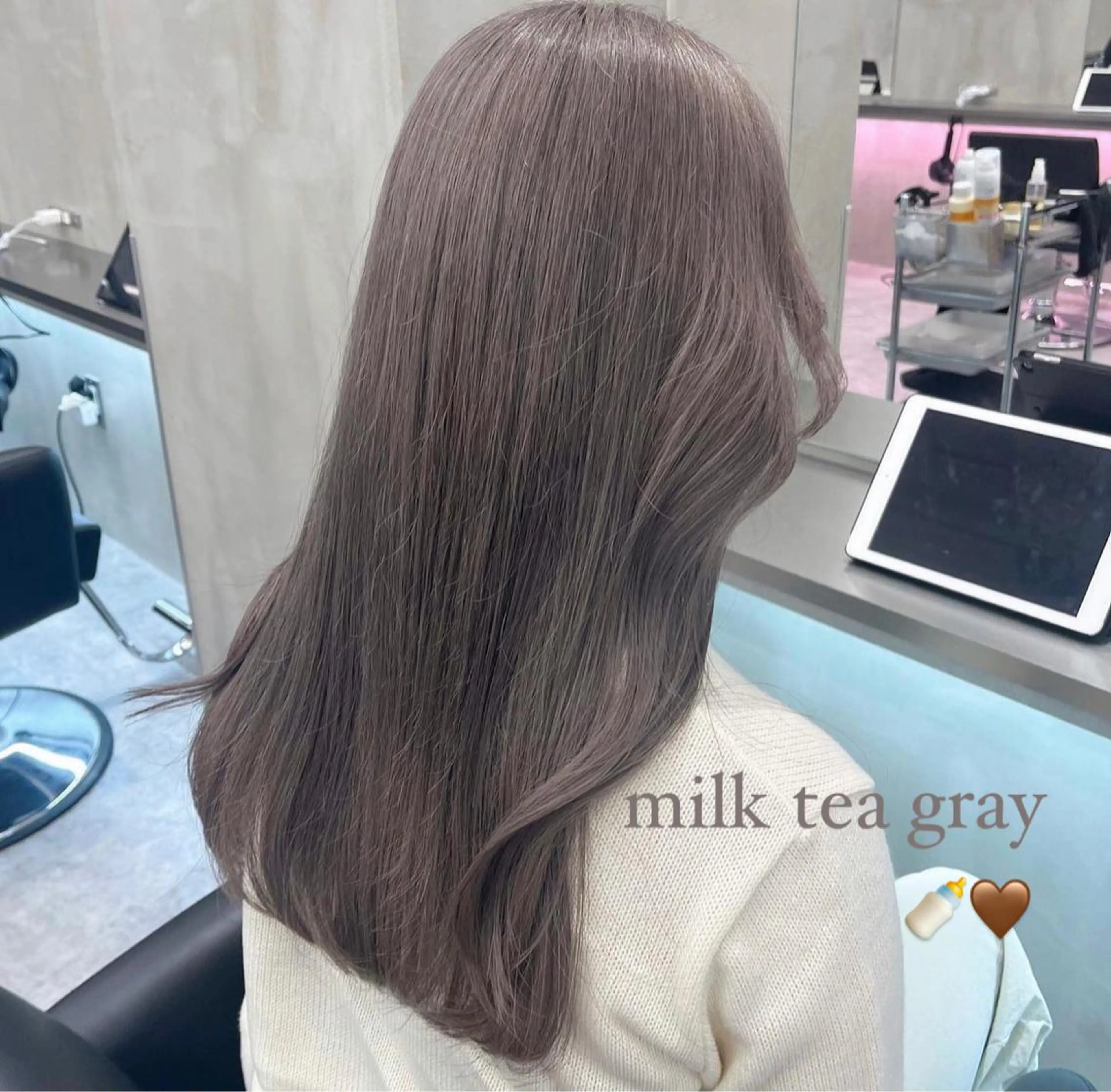 ロング カラー ベージュカラー ブリーチ 透明感カラー グレージュ ミルクティーグレージュ ナツミ/透明感カラー /酸性ストレートのヘアスタイル