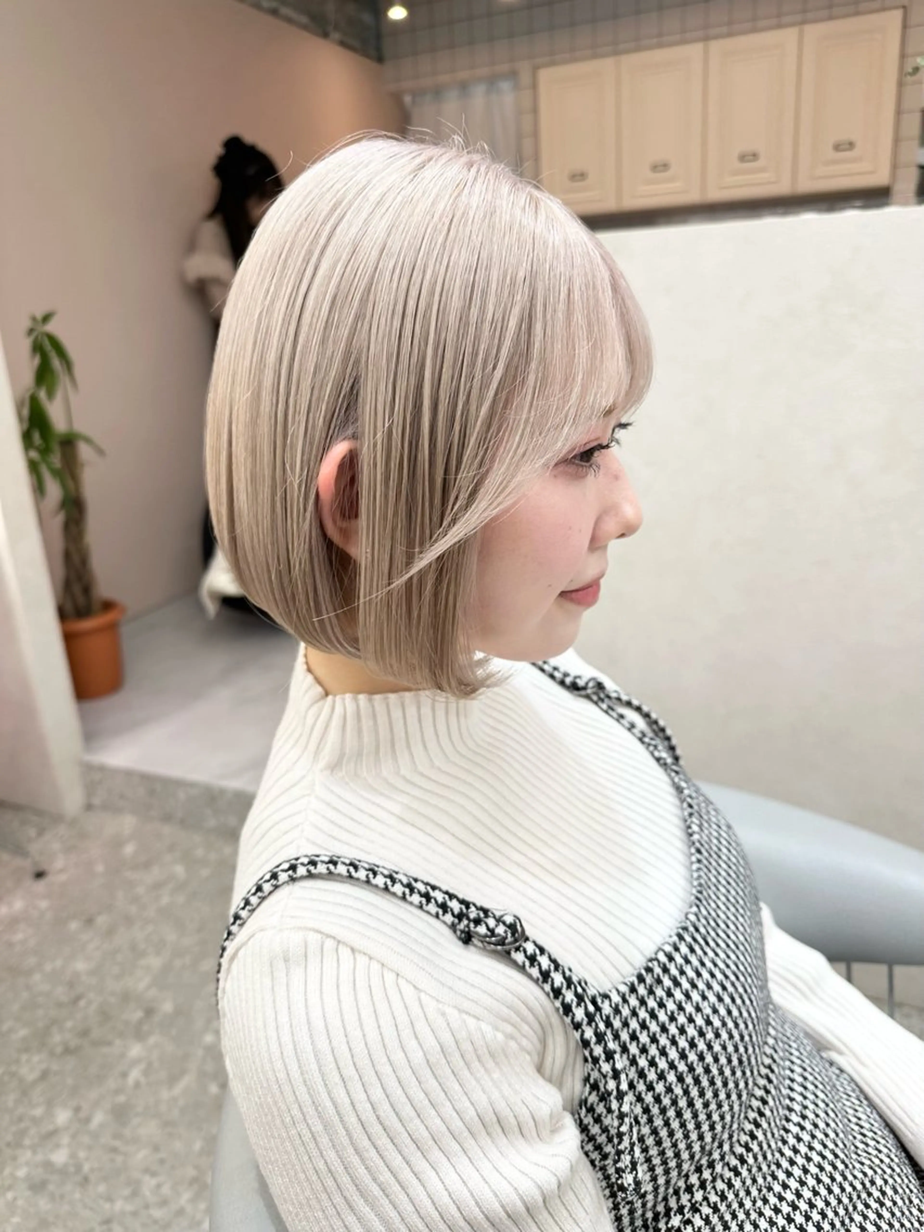 ショート シールエクステ エクステ 顔周りカット 髪質改善 韓国風ヘア カット ヘアカラー トリートメント 新宿/韓国レイヤー/ 髪質改善/佐藤航のヘアスタイル