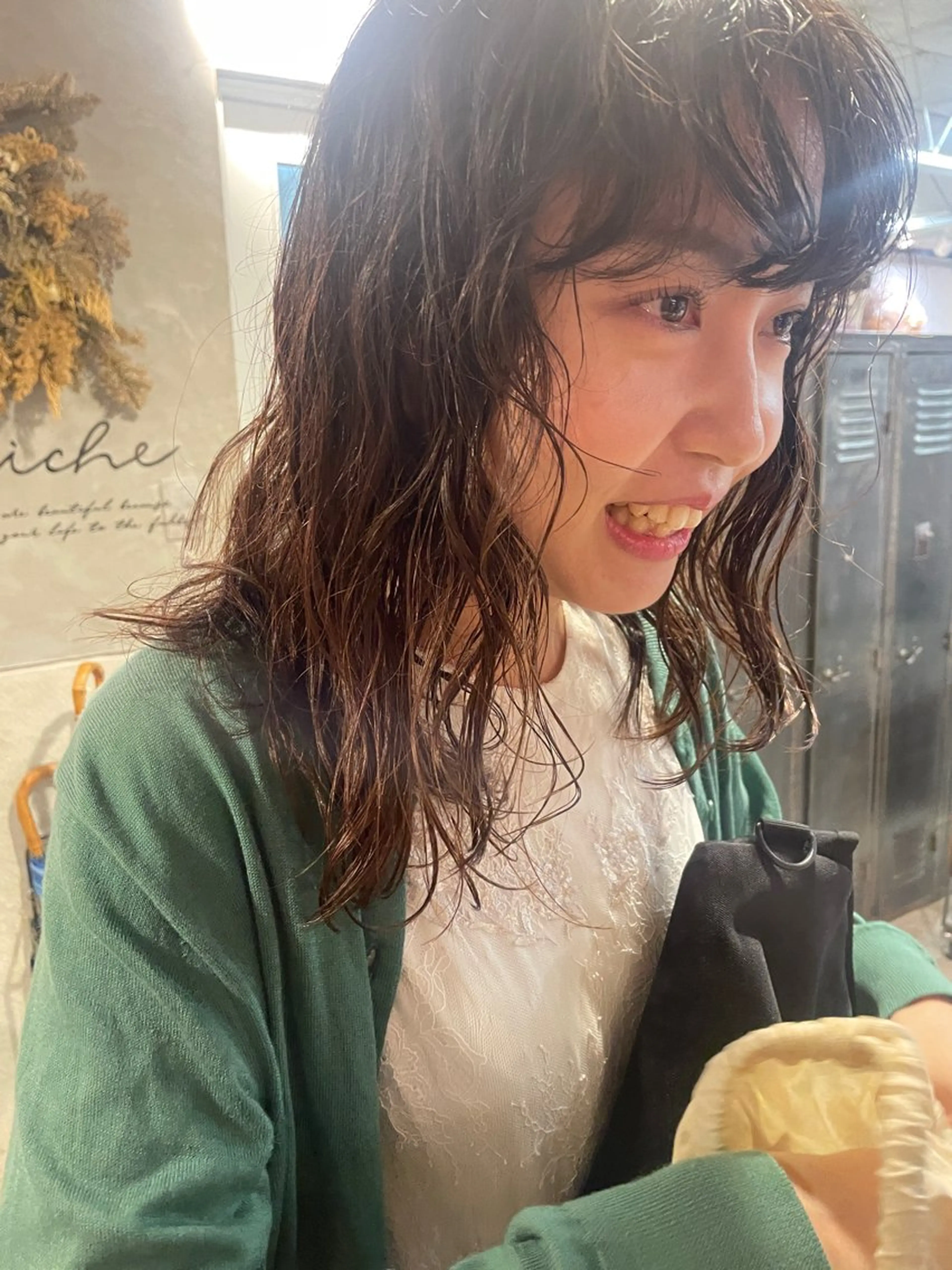 セミロング セミロングパーマ カット パーマ トリートメント さの あやねのヘアスタイル