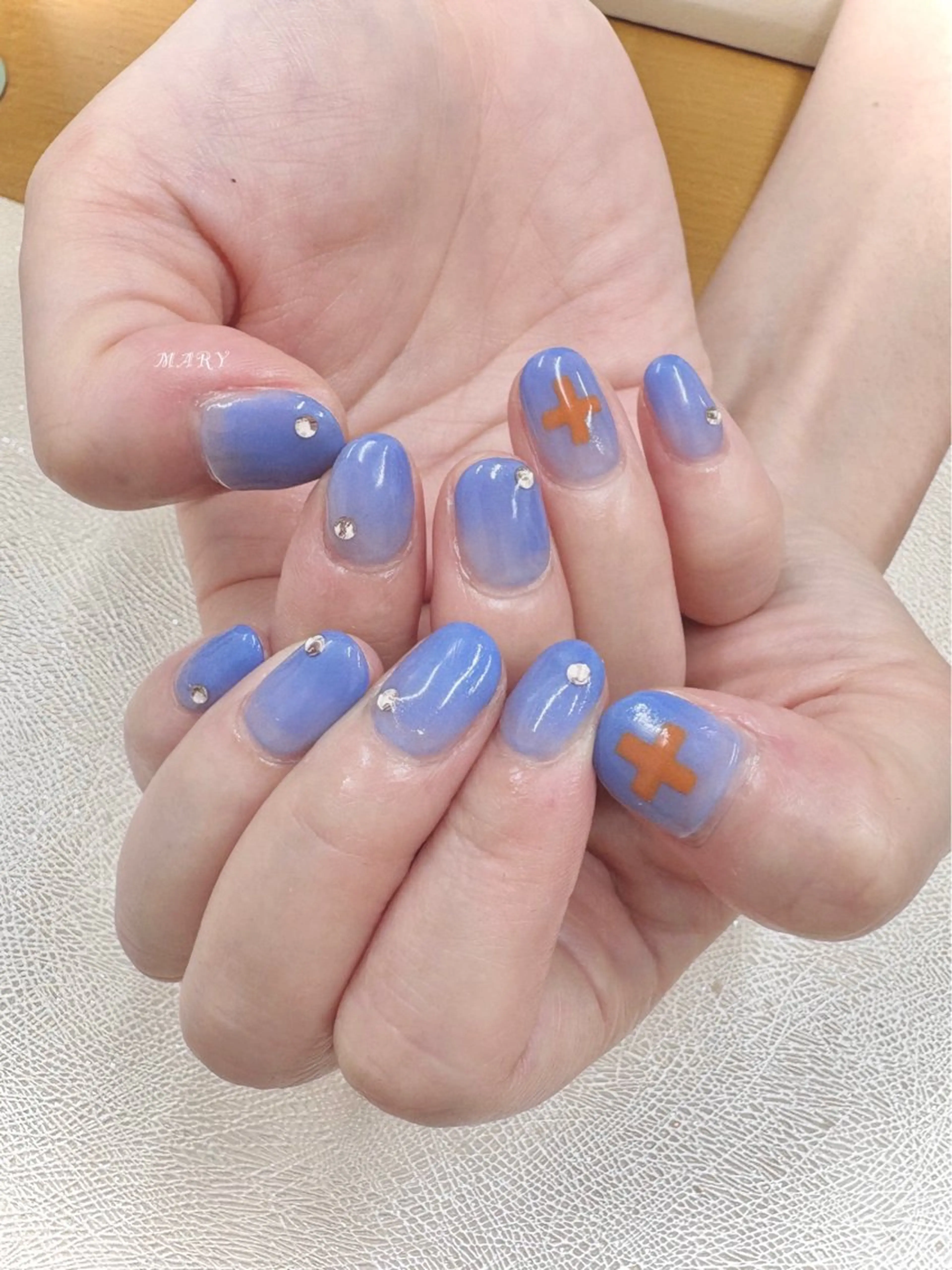 ネイル アートネイル ブルー グラデーション ニュアンスネイル ワンカラーネイル ハンドネイル Mary nail所属・Mary nail .narumiのネイルデザイン