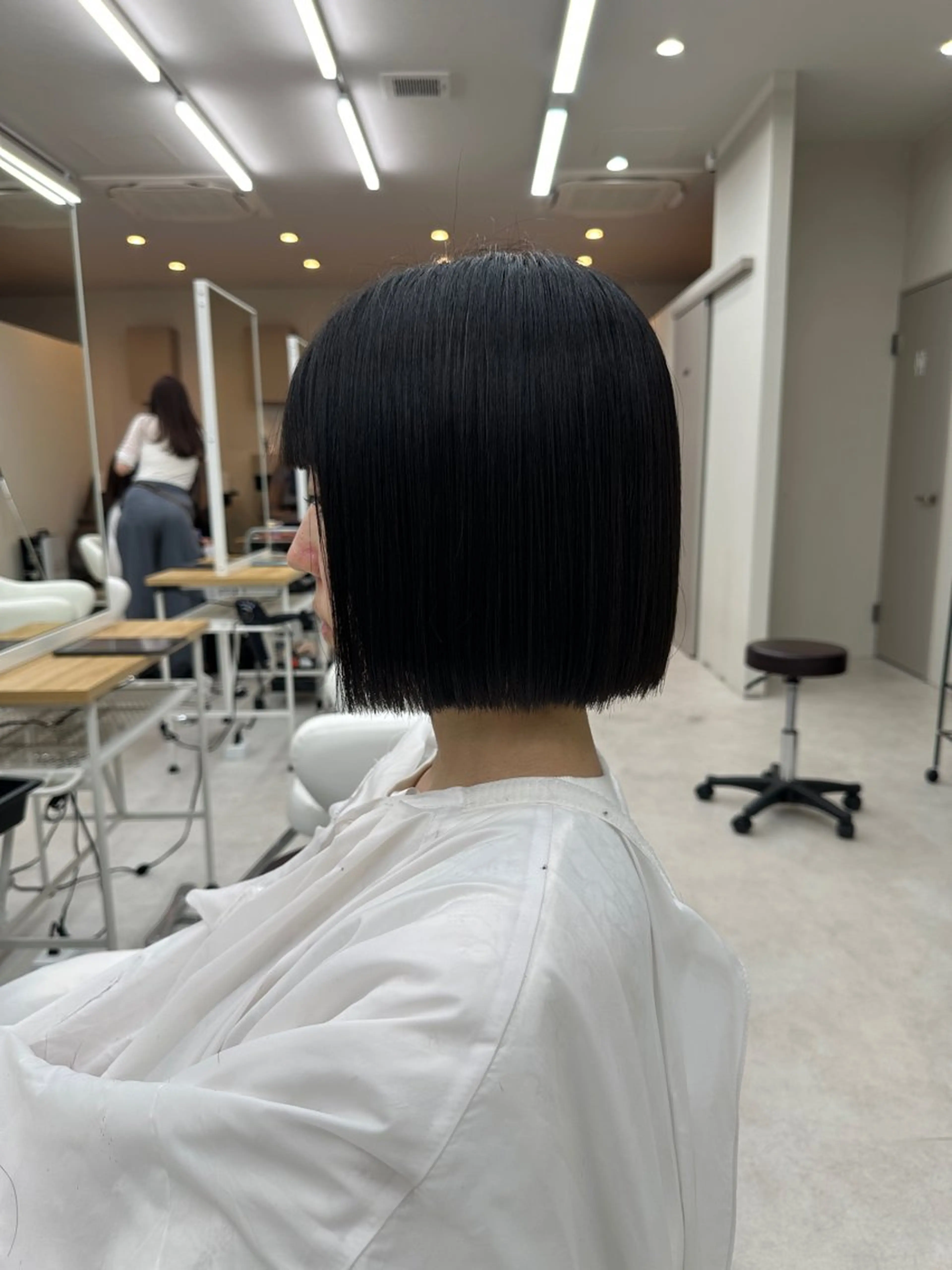 ショート ボブ カット Aura所属・丸山 心 / 艶カラーのヘアスタイル
