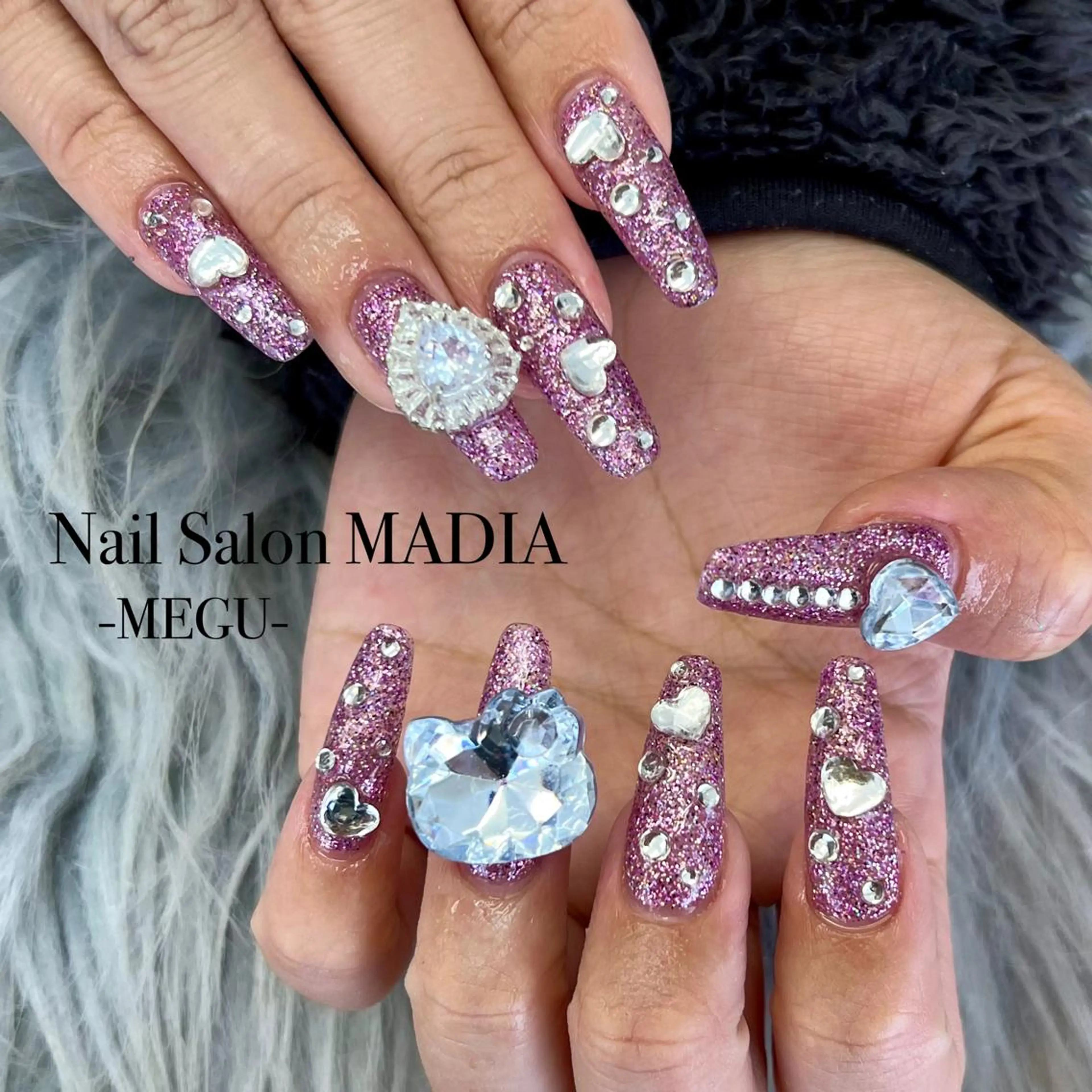 ネイル MADIA藤沢所属・MADIA MEGUのネイルデザイン