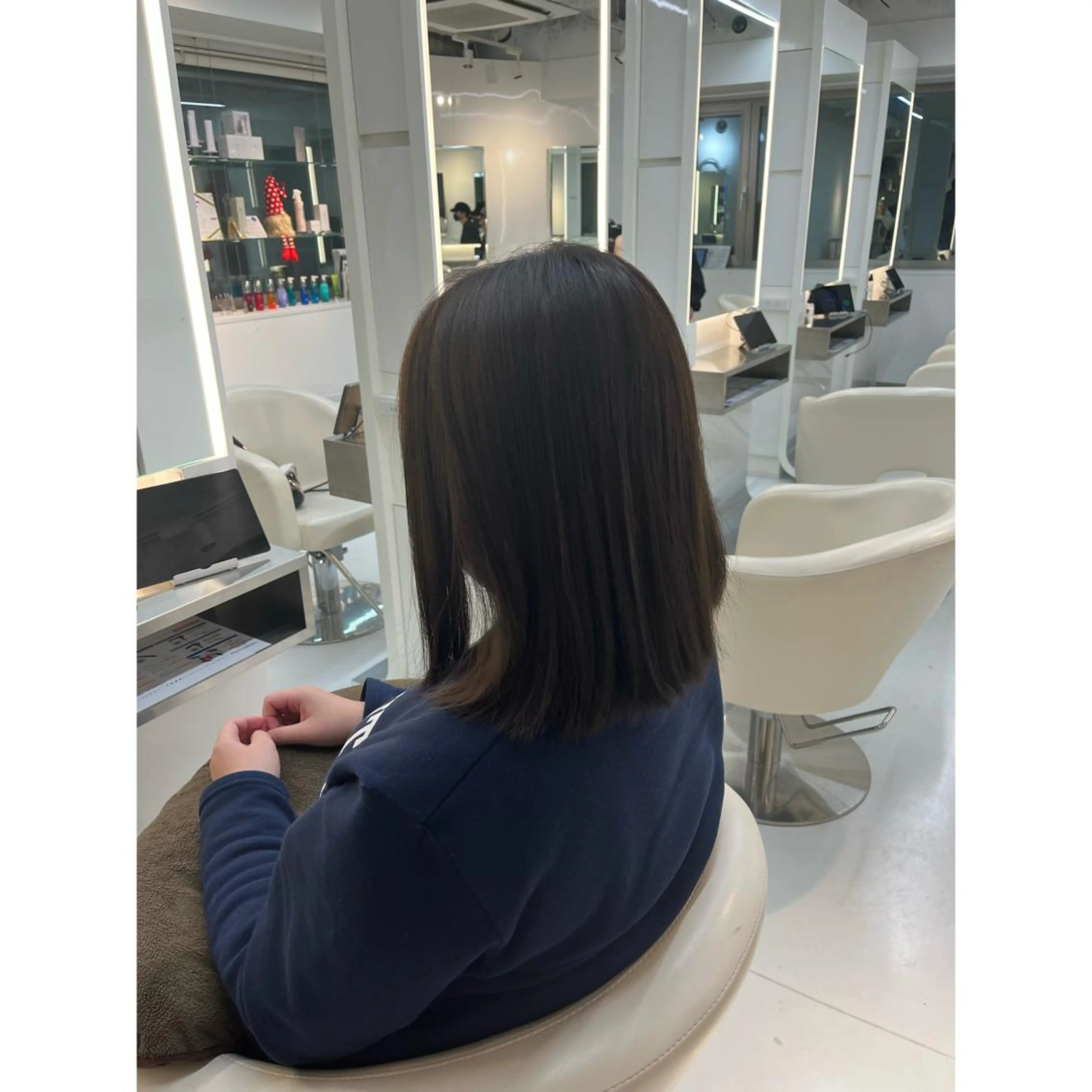 ミディアム カラー ヘアアレンジ asterisk所属・涼音 🫧前髪お助け美容師のヘアスタイル