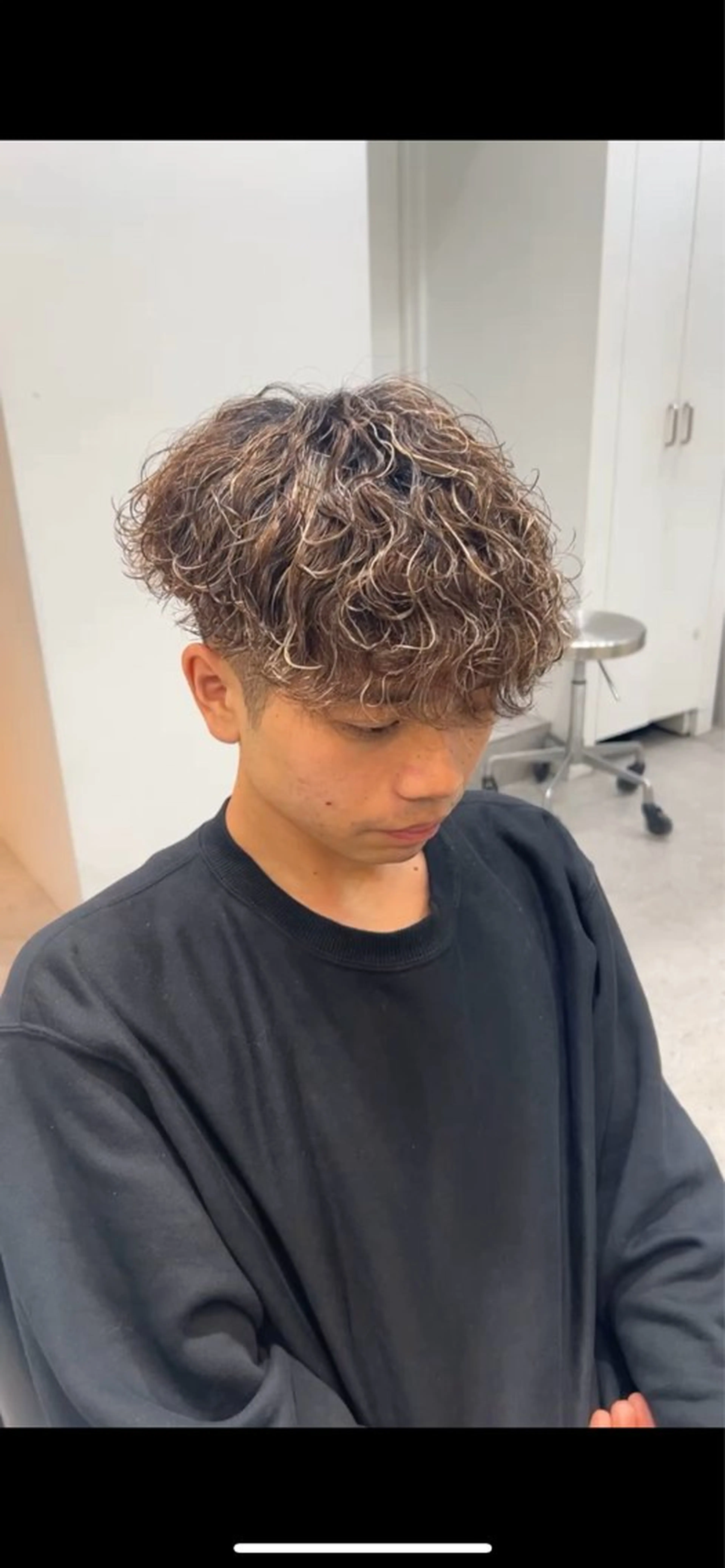 カラー パーマ メンズ fifth 安次富　泰雅のヘアスタイル