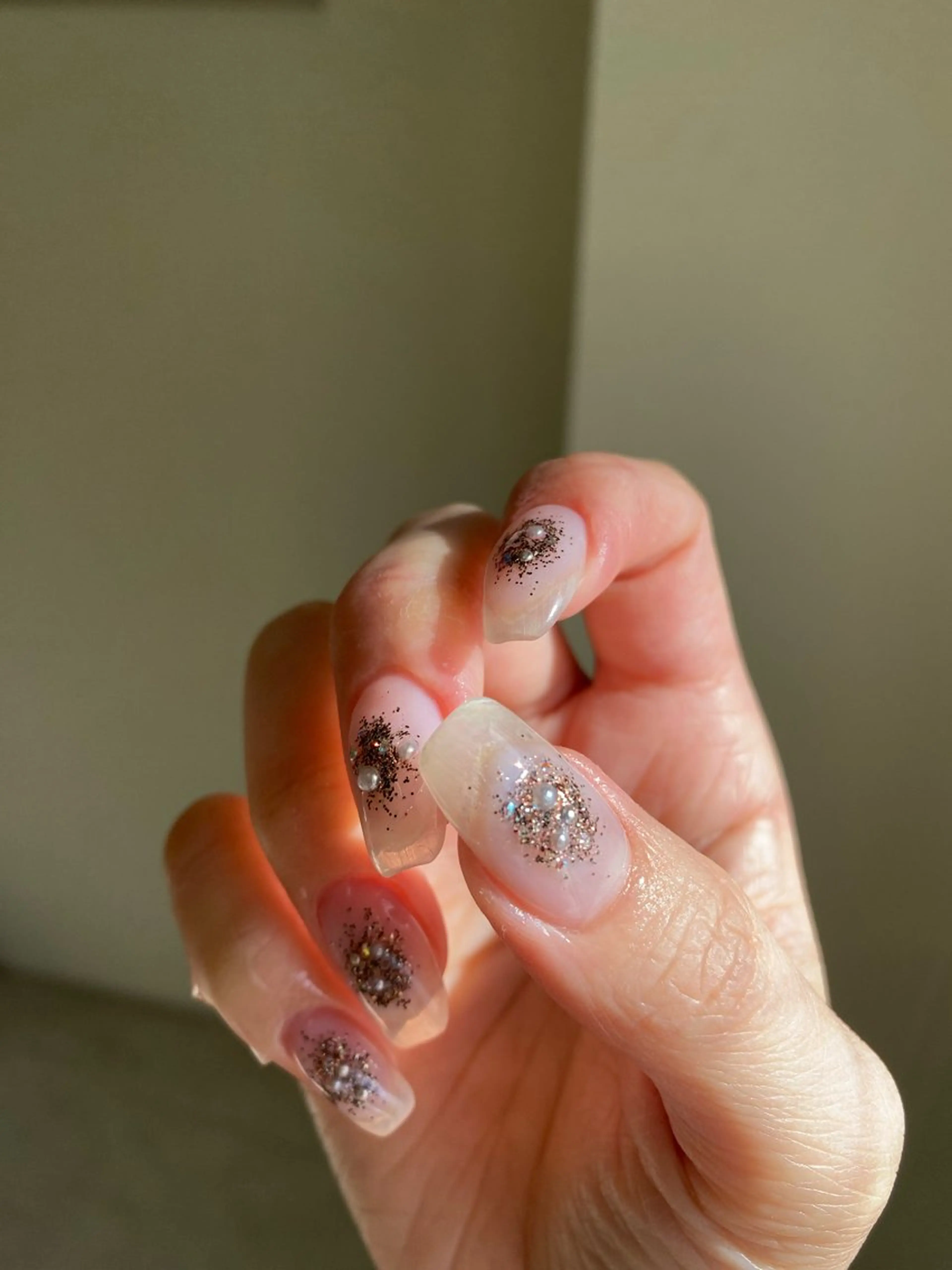 ネイル 成人式 フラッシュネイル フレンチネイル ジェルネイル 卒業式 ハンドネイル 草加ニュアンスネイル 🌚hersのネイルデザイン