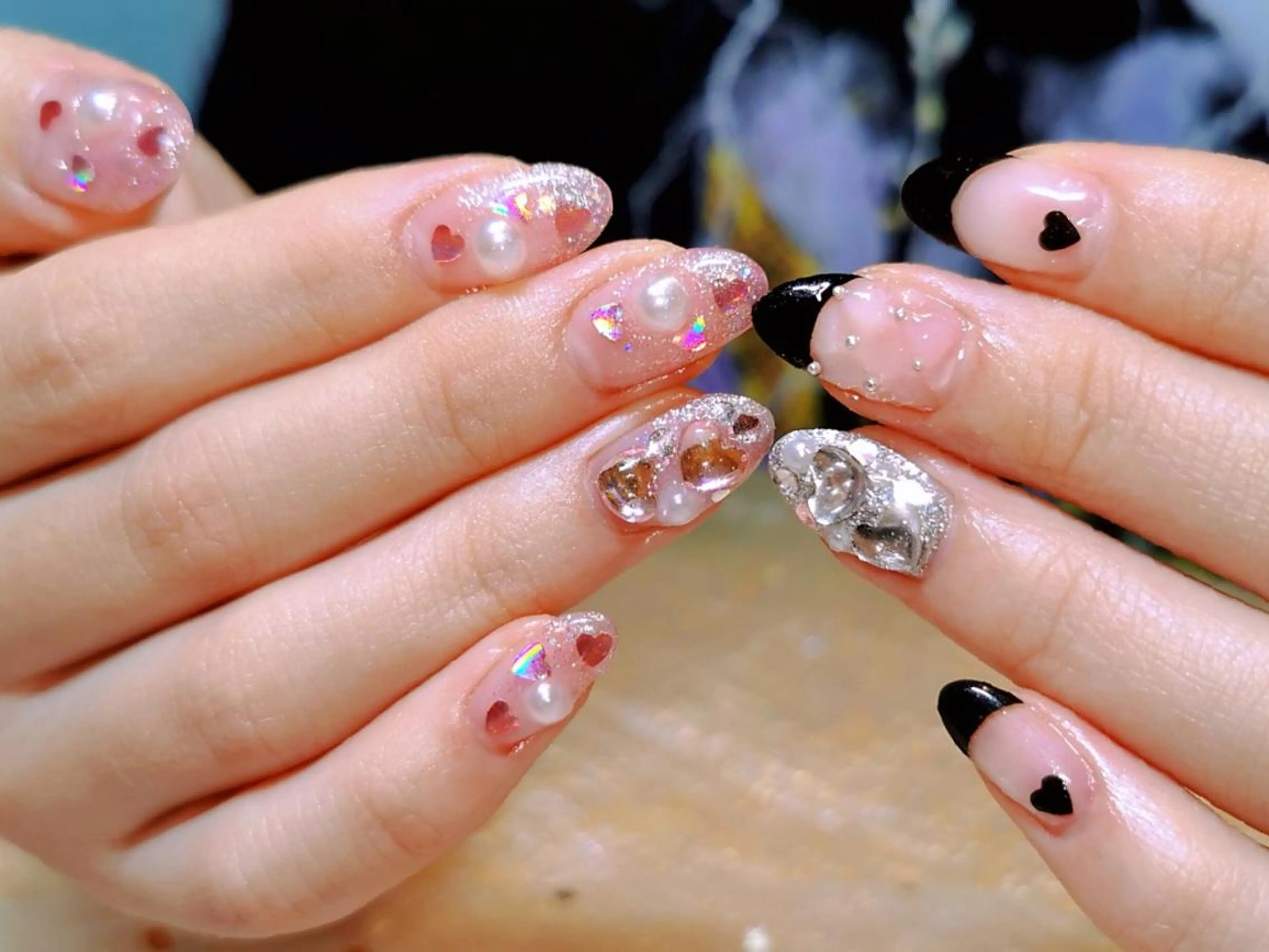 ネイル ハンドネイル フィルイン、長さ出し 深爪矯正のネイルデザイン