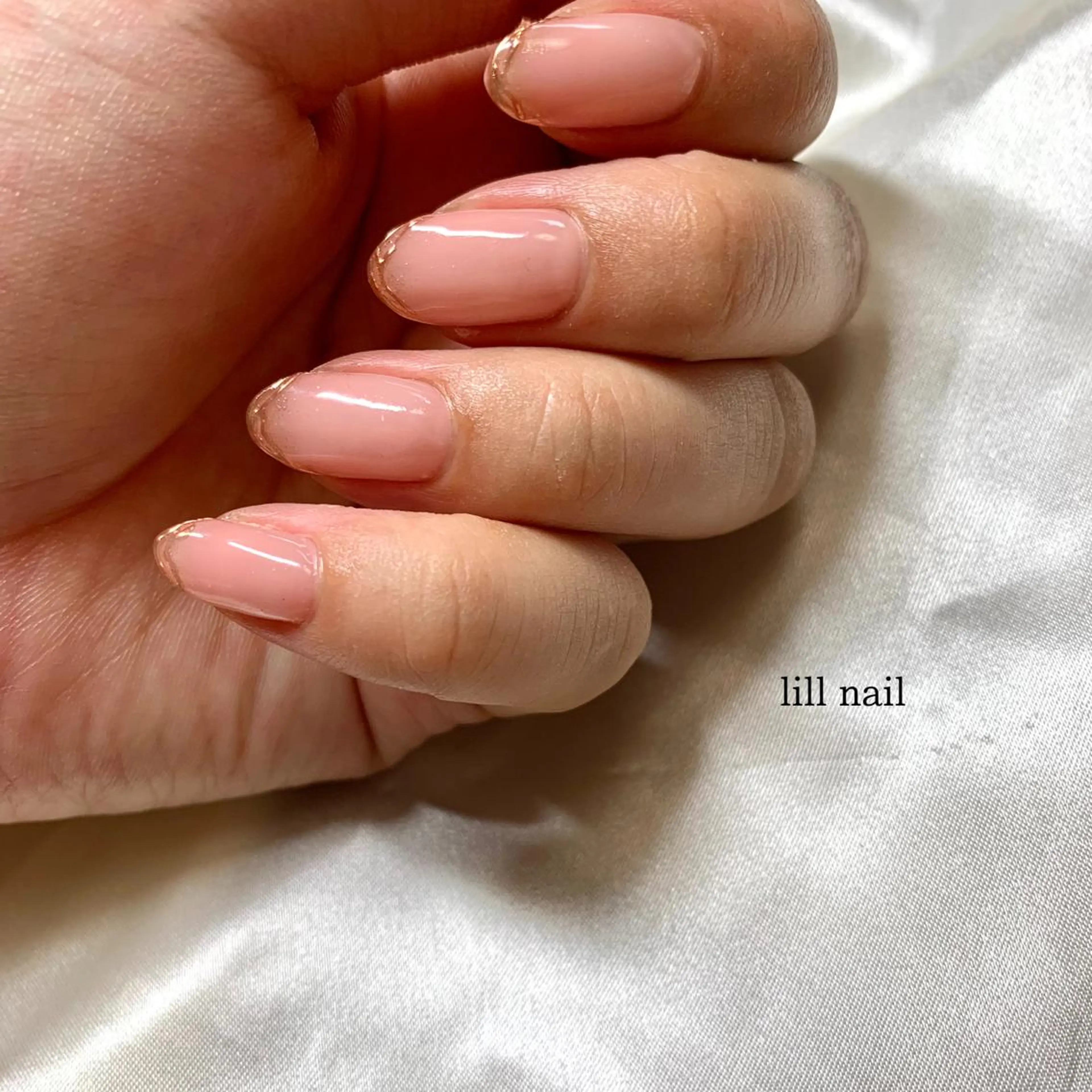 ミディアム pllia beautyのネイルデザイン