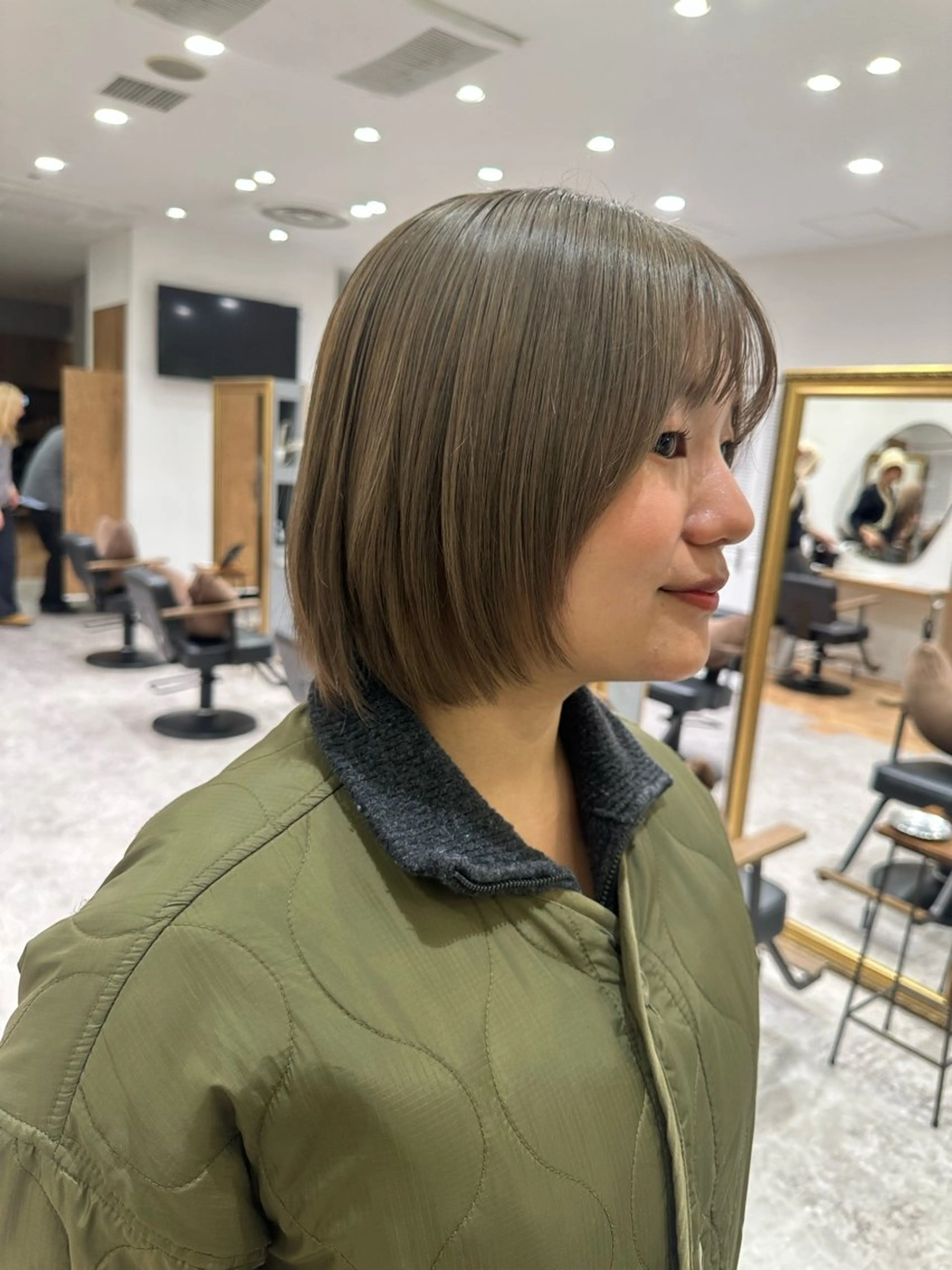 ミディアム ヘアカラー 透明感イルミナカラー ／寒色/MOMOKAのヘアスタイル