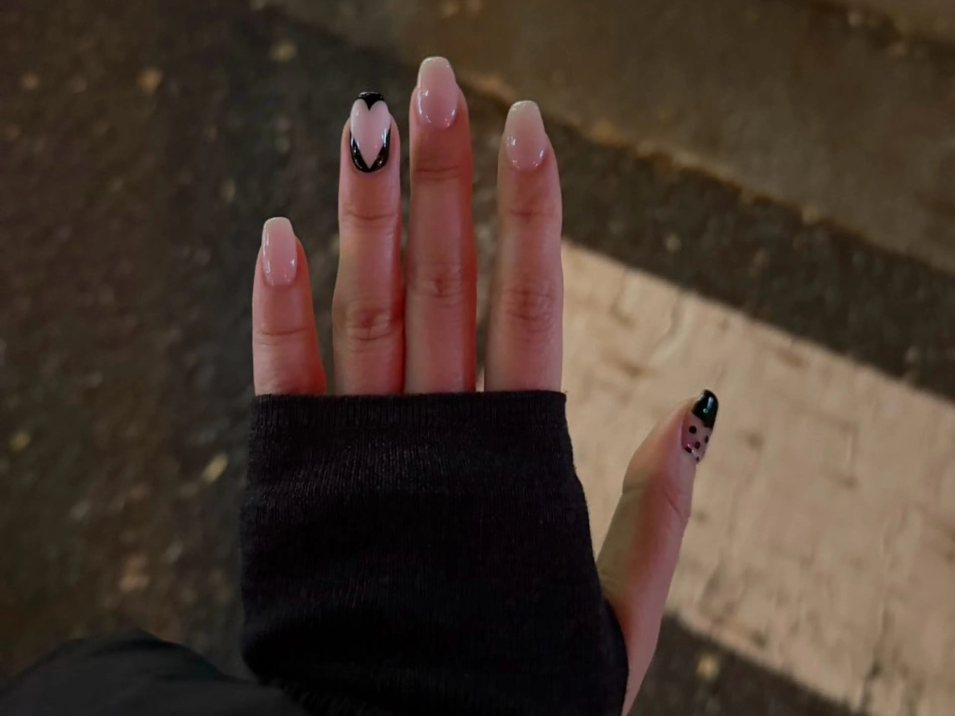 ネイル ATELIER HARLOW アトリエハーロウ所属・Nailist YUMAのネイルデザイン