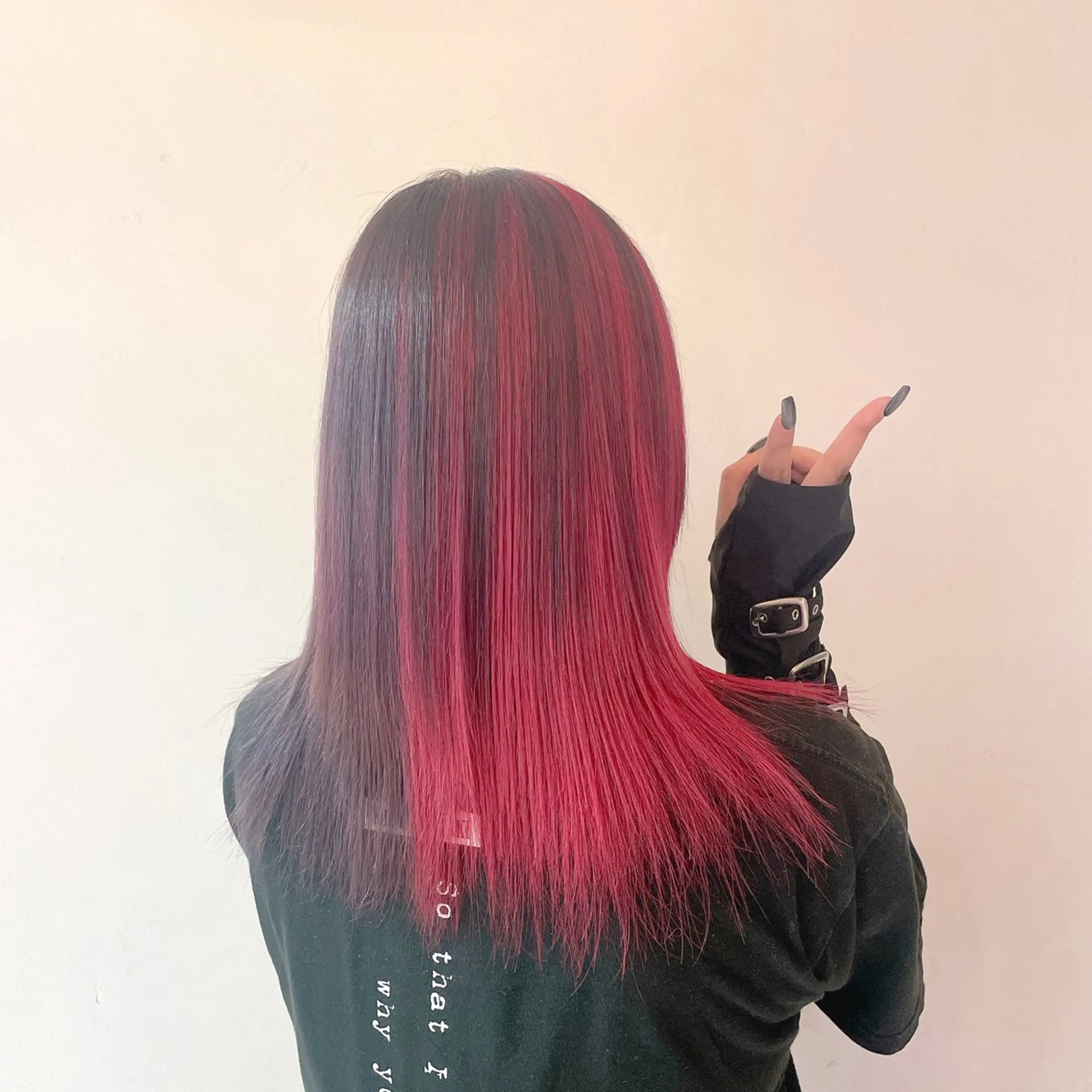 セミロング カラー バレイヤージュ ブリーチ ケアブリーチ ダブルカラー イヤリングカラー ヘアカラー トリートメント デザインカラー髪質 改善Lilithのその他イメージ