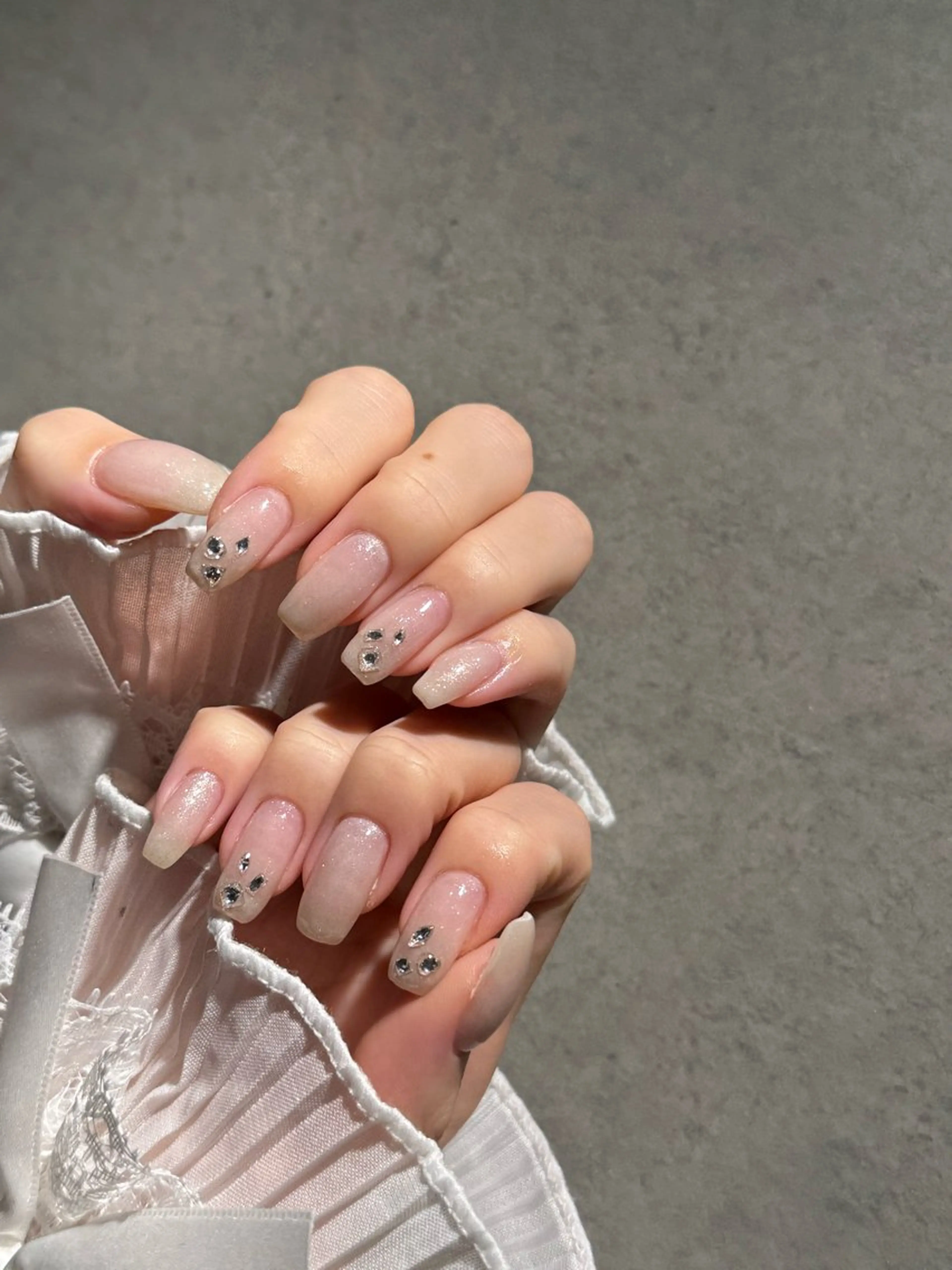 ネイル I-nailロング /ワンホン/キラキラのネイルデザイン