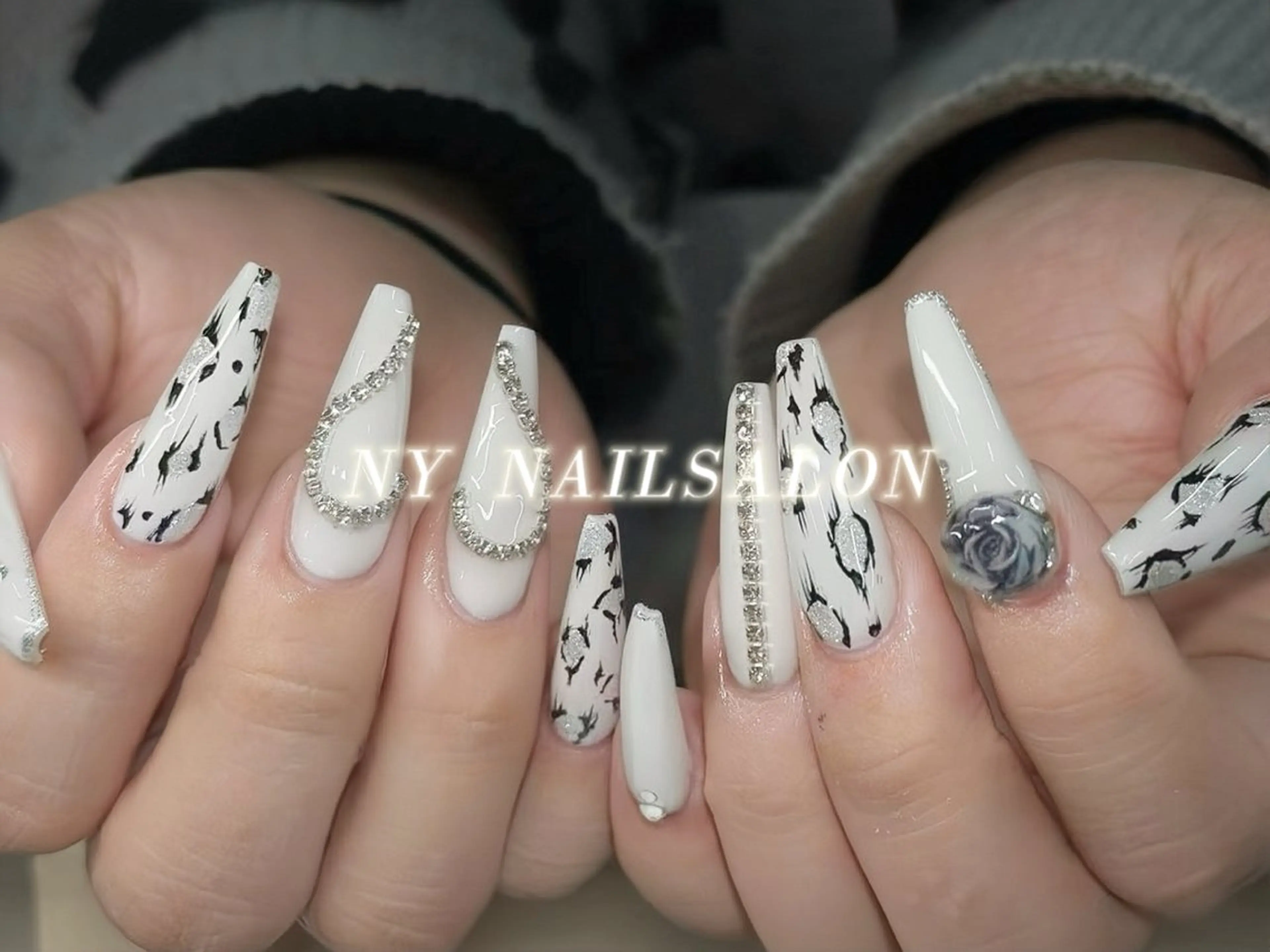 ネイル 長さ出し フットネイル フレンチネイル ジェルネイル ガーリー ハンドネイル NYネイルサロン 千葉中央店のネイルデザイン