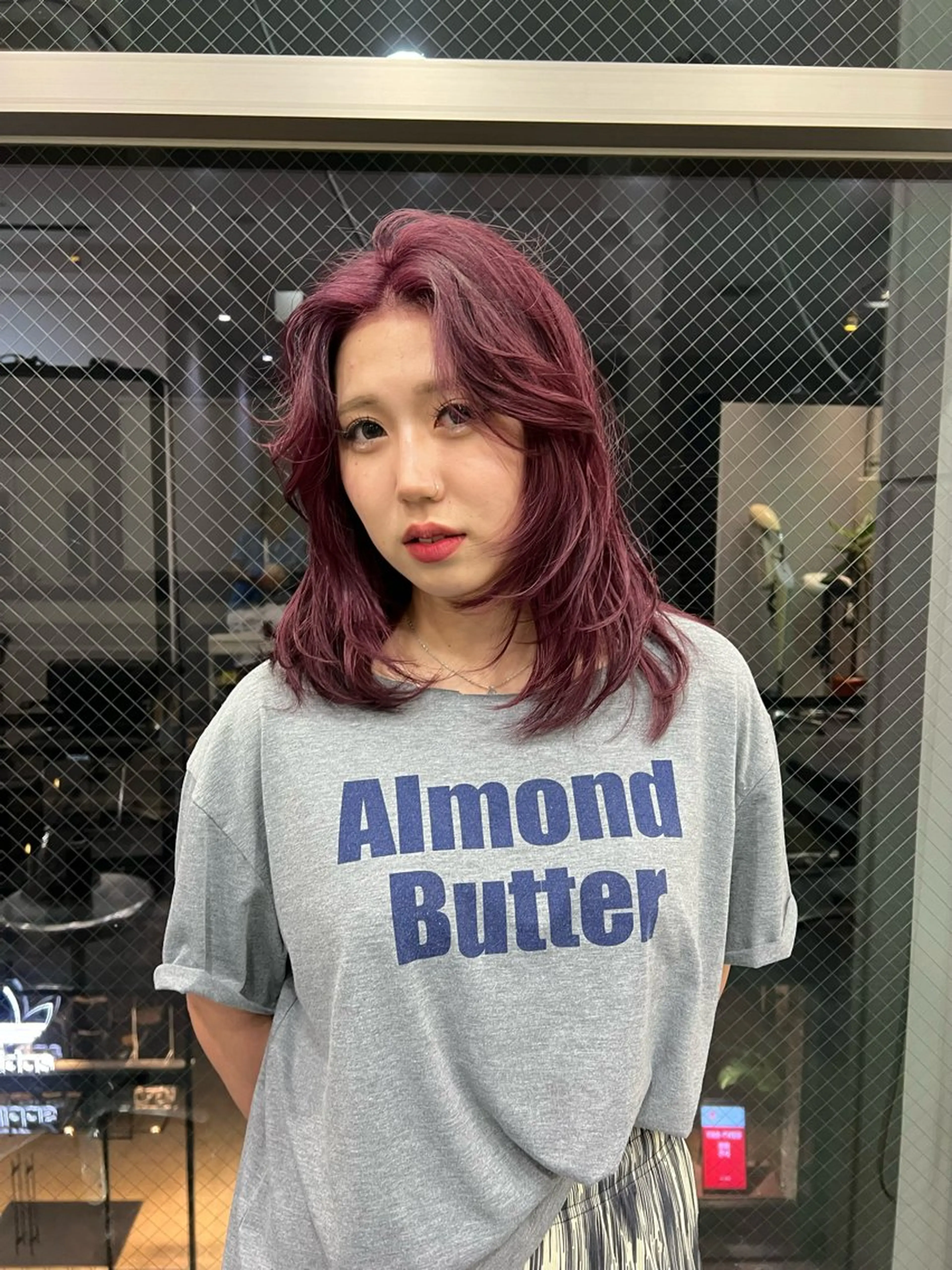 ミディアム カラー RITZY ヒヨリのヘアスタイル