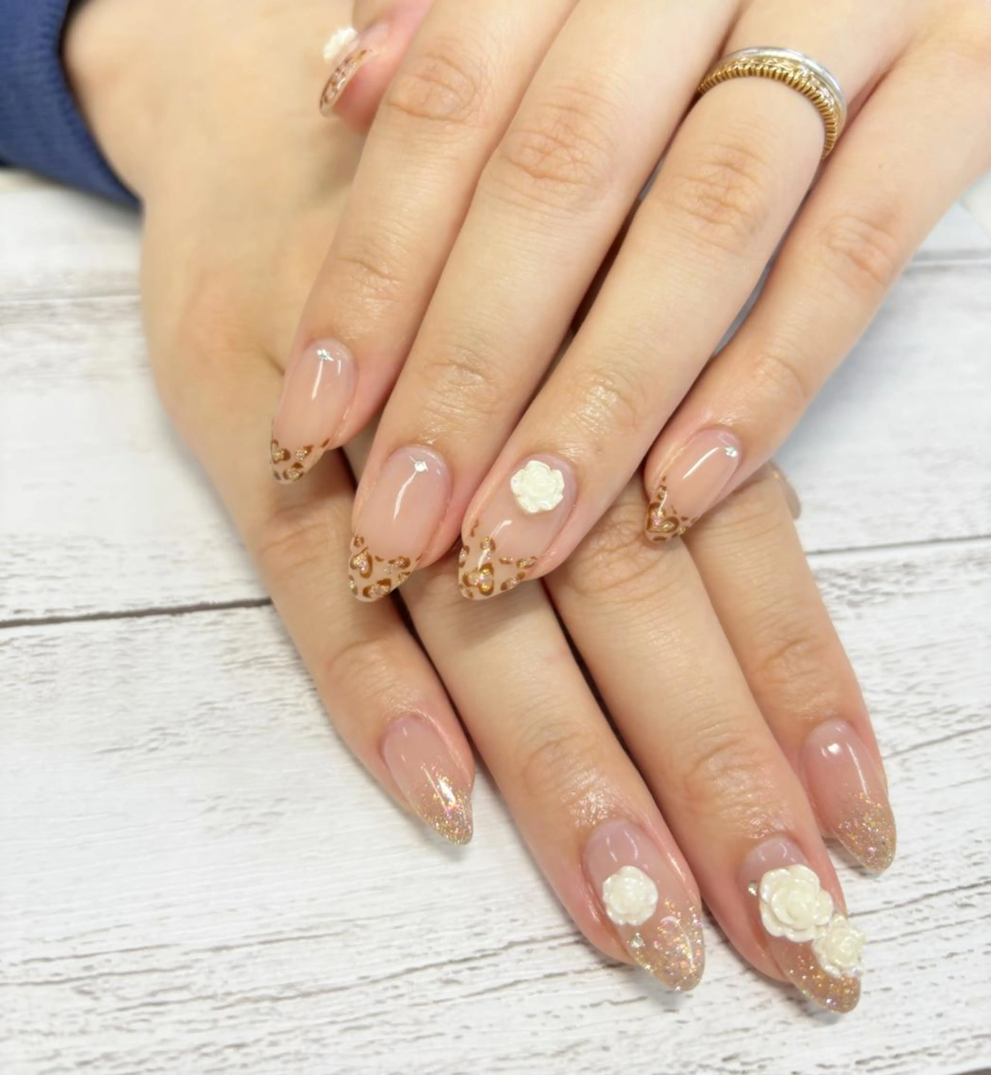 ネイル チークネイル 長さ出し フットネイル フレンチネイル ジェルネイル リラネイル Aikenのネイルデザイン