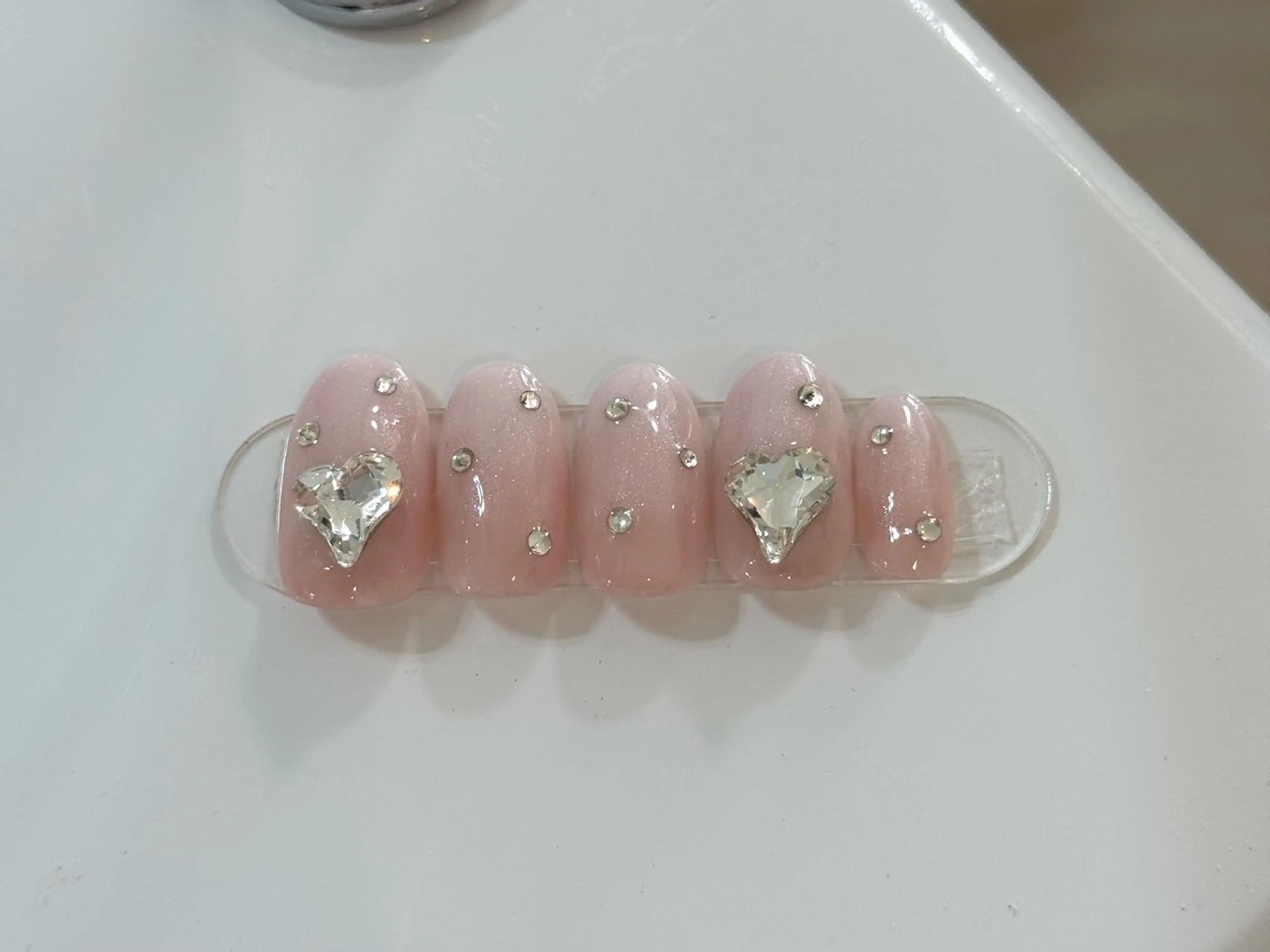 ネイル Loa　salon所属・小畑 寧捺のネイルデザイン