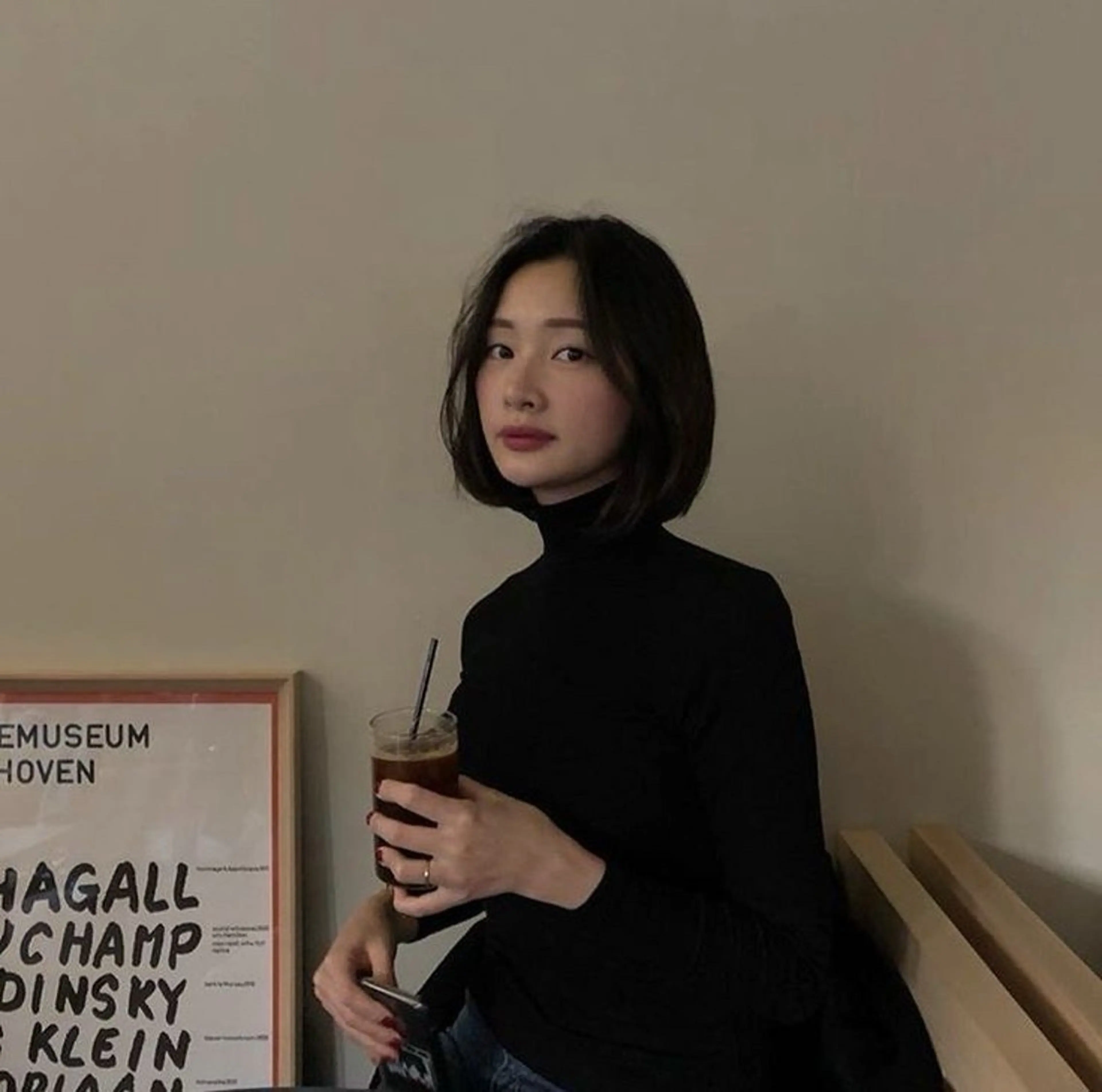 ショート カラー カット ヘアカラー トリートメント 莉乃/縮毛矯正/髪質 改善/艶カラーのヘアスタイル