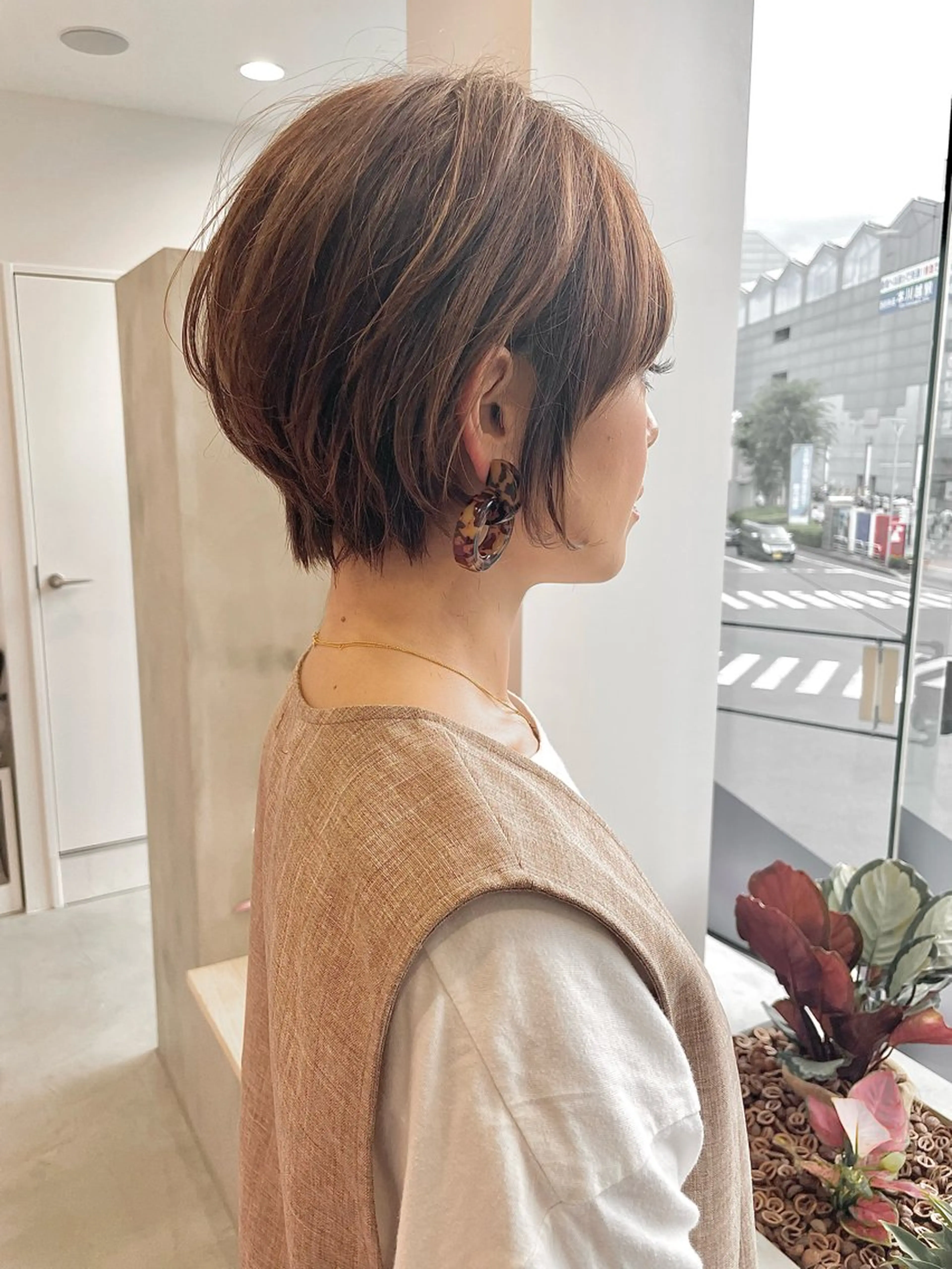 ショート カラー ブリーチ ダブルカラー ボブ 顔周りカット タンバルモリ DECORA SORAN【本川越】所属・韓国/顔周り/ボブ/ ショート/大川陽太のヘアスタイル