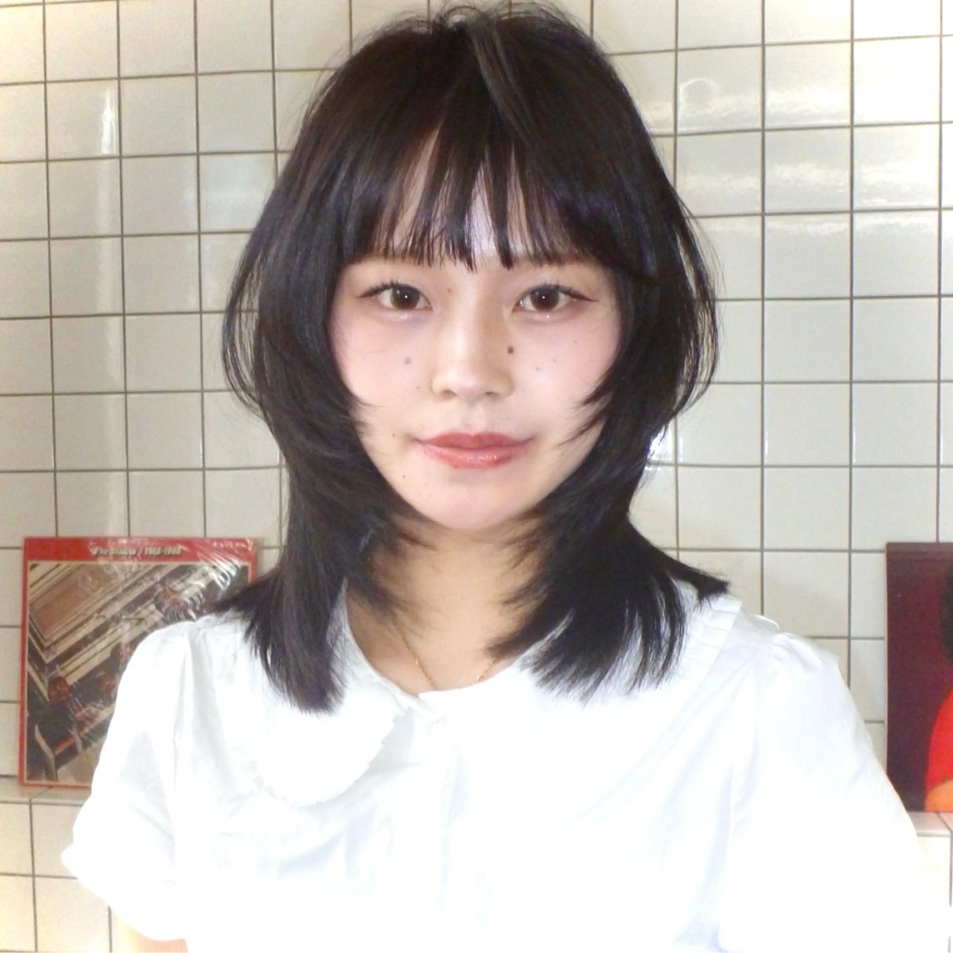 セミロング 顔まわりレイヤー ハッシュカット ハイレイヤー レイヤーカット 似合わせカット カット ヘアカラー トリートメント レイヤーカット ハッシュカットのヘアスタイル