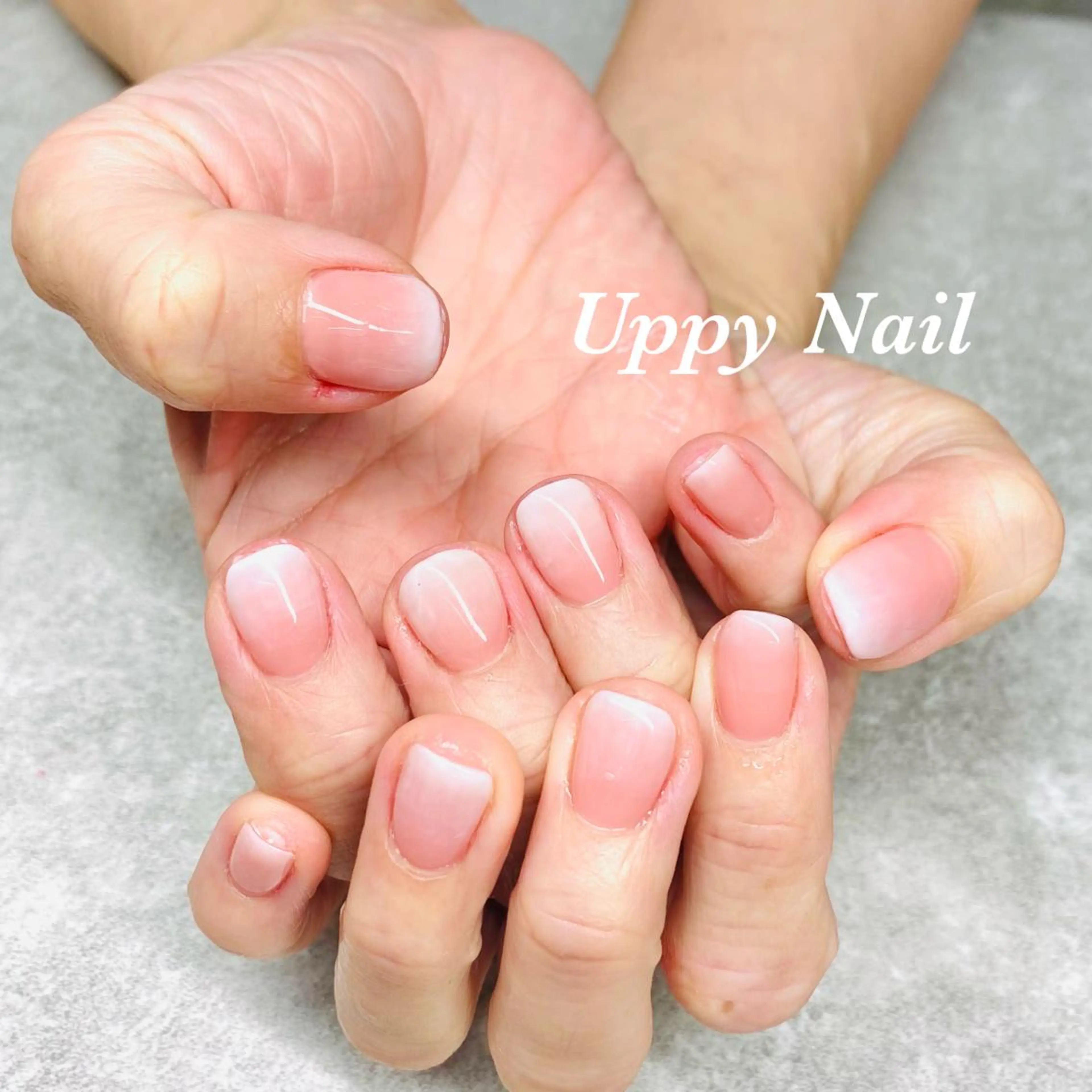 ネイル グラデーション ハンドネイル Uppy Nail ukyoのネイルデザイン