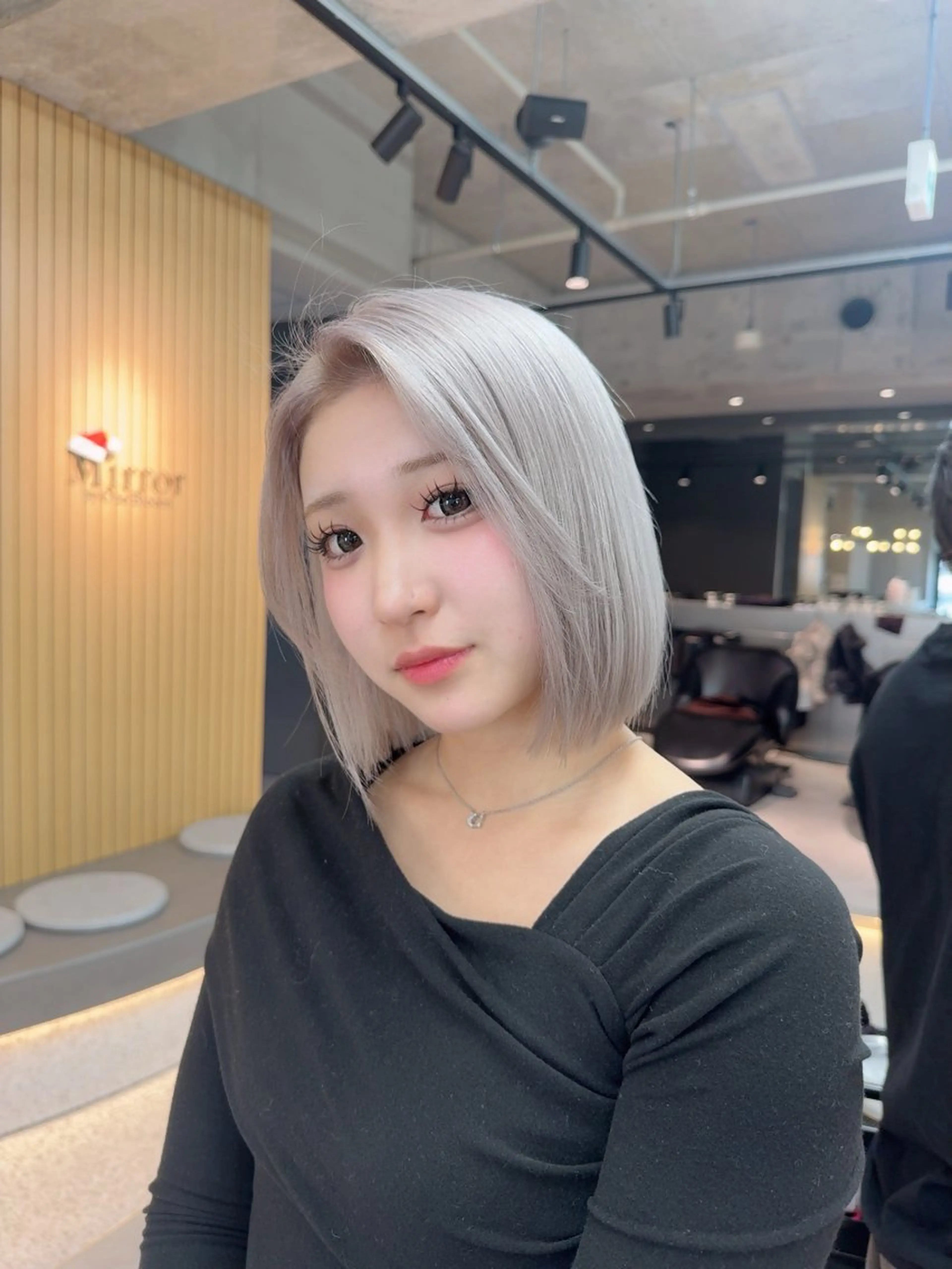 ショート カラー ヘアカラー トリートメント ARIA💎縮毛矯正 ブリーチ💎複雑履歴のヘアスタイル