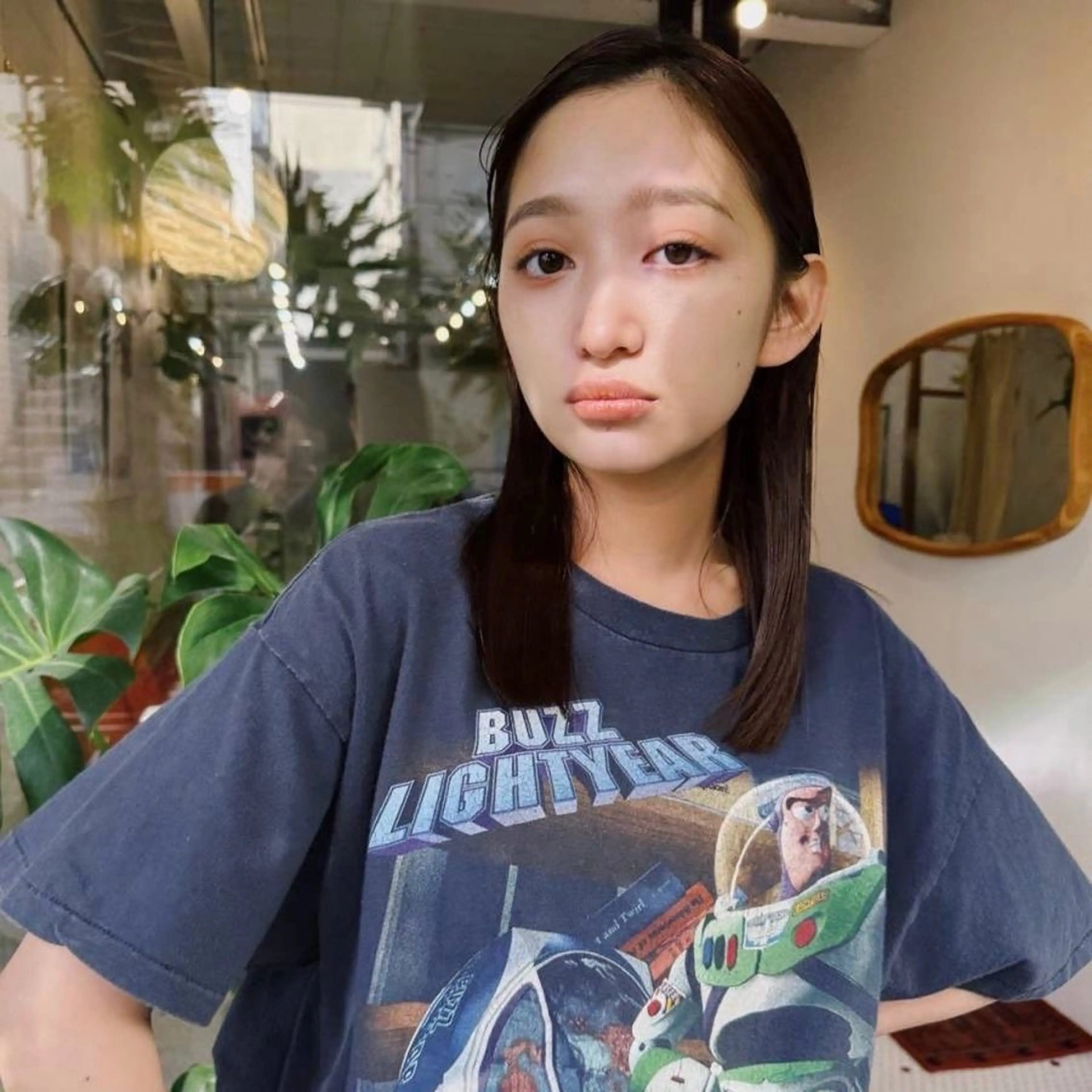 セミロング モモセ ユメトのヘアスタイル