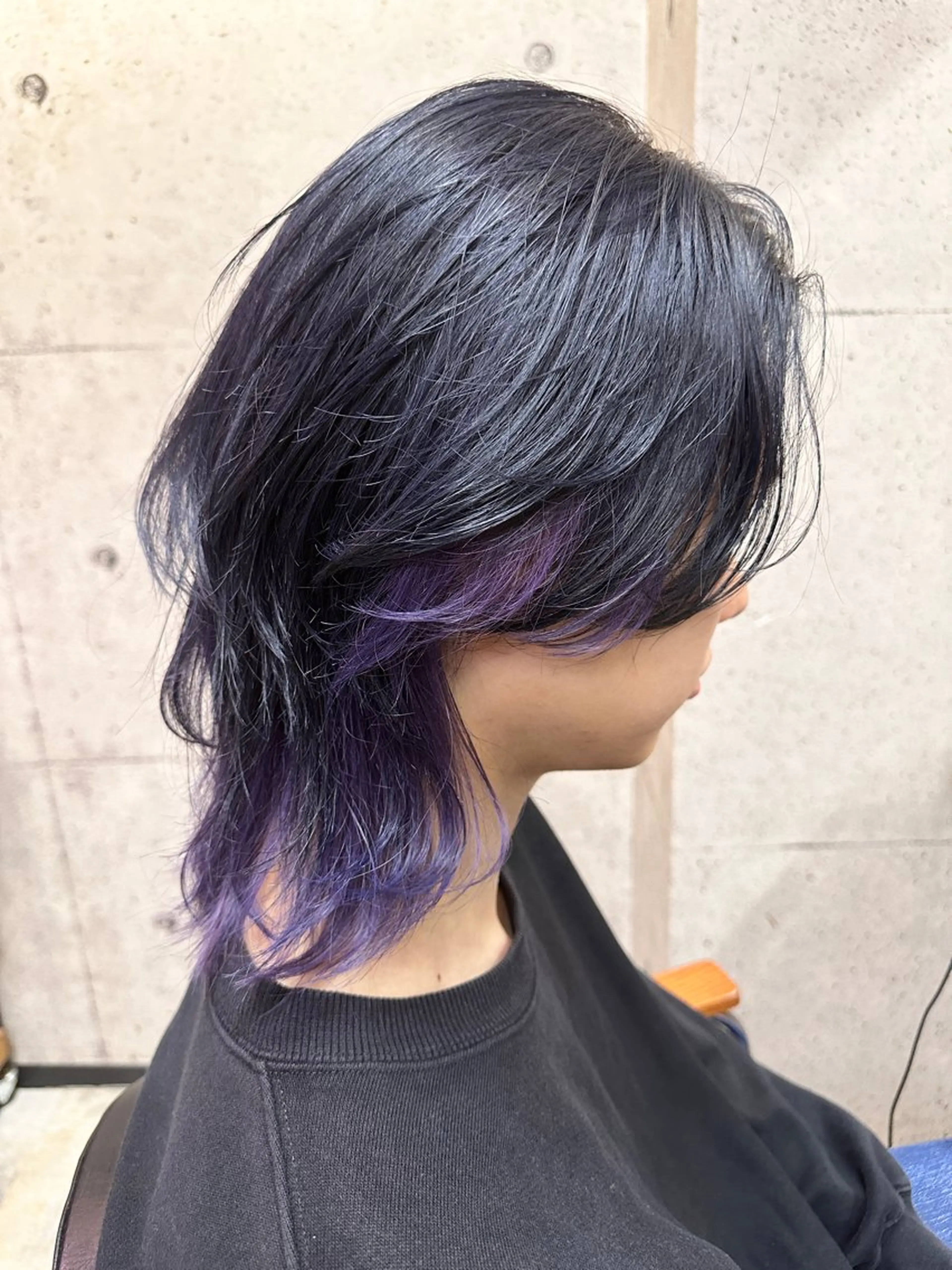 ミディアム メンズ メンズインナーカラー メンズウルフカット ウルフカット MORROW所属・変身美容師🏆 MIZUKIのヘアスタイル