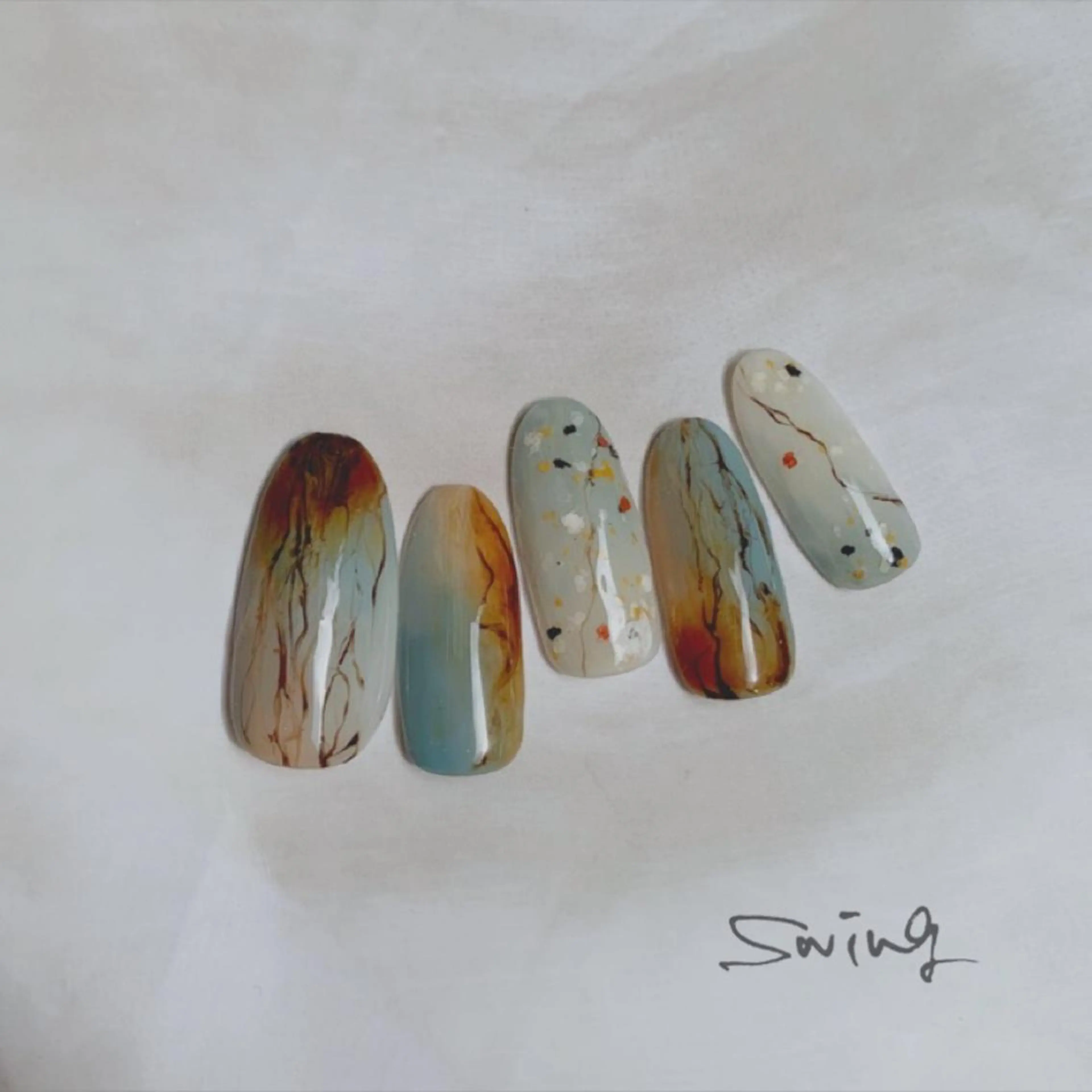 ネイル ニュアンスネイル SWING Nail Salon所属・Yoshida Takakoのネイルデザイン