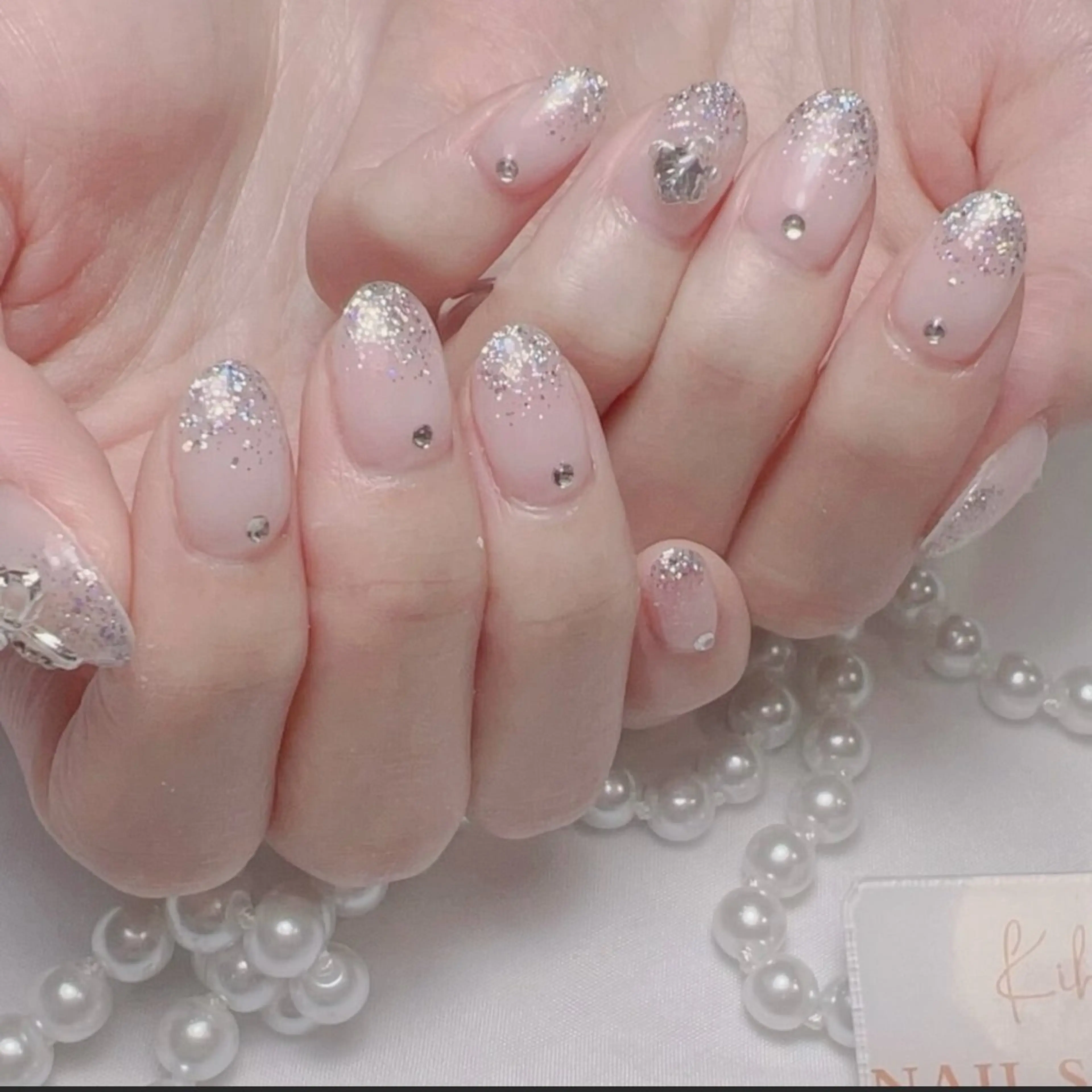 ネイル アートネイル フレンチネイル ジェルネイル グラデーション 韓国ネイル ハンドネイル さくら💮💮 【オフ無料】のネイルデザイン