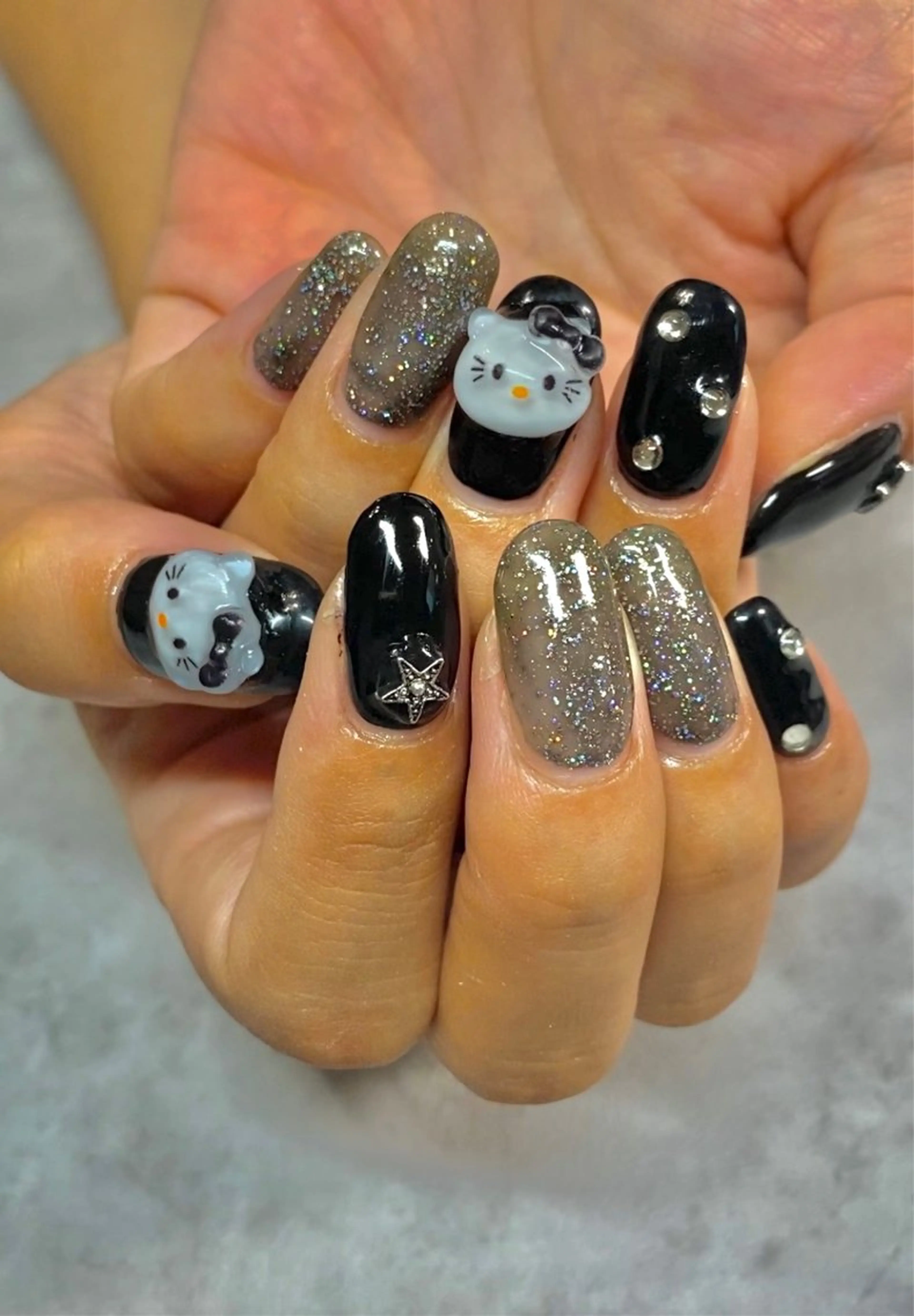 ネイル ハンドネイル デコパーツが得意♪ ネイル/眉毛/エステの眉毛・アイブロウイメージ