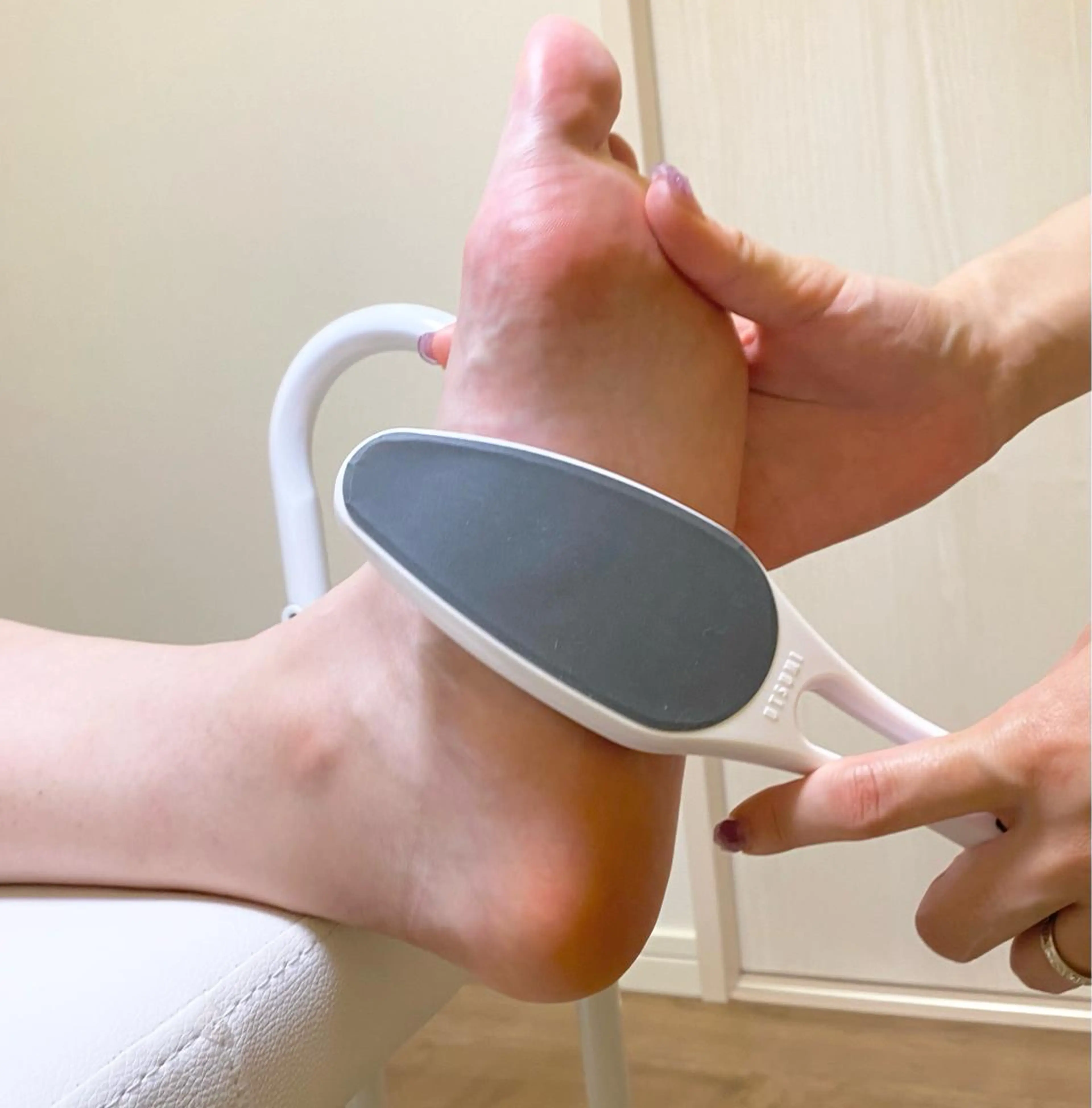 [オフ無料]フットシャンプー＆足裏角質ケア付*フット*〈ワンカラーorラメグラ〉￥9500の写真