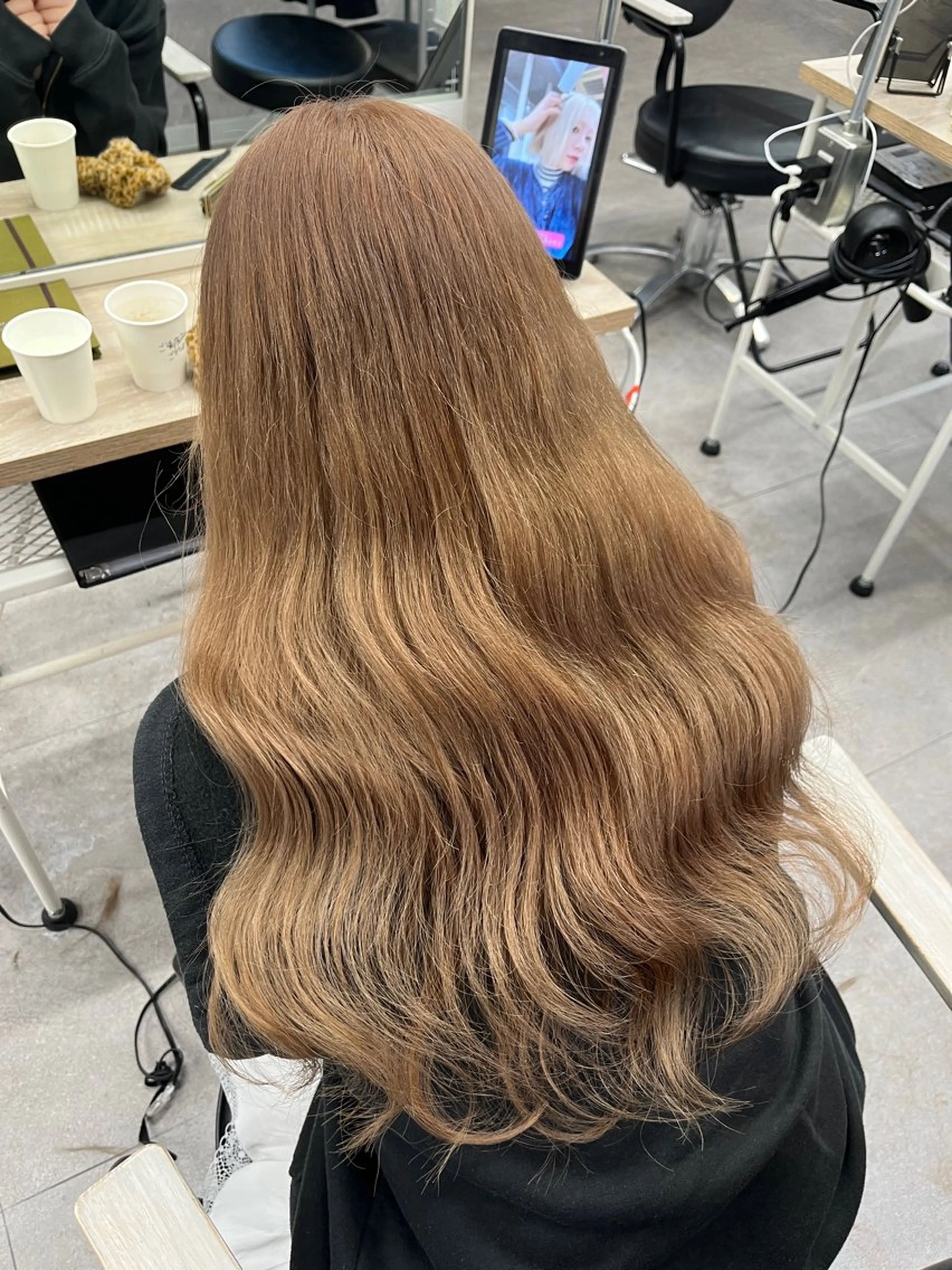 ロング ⚜️抜け感×艶カラー ⚜️ちづるのヘアスタイル