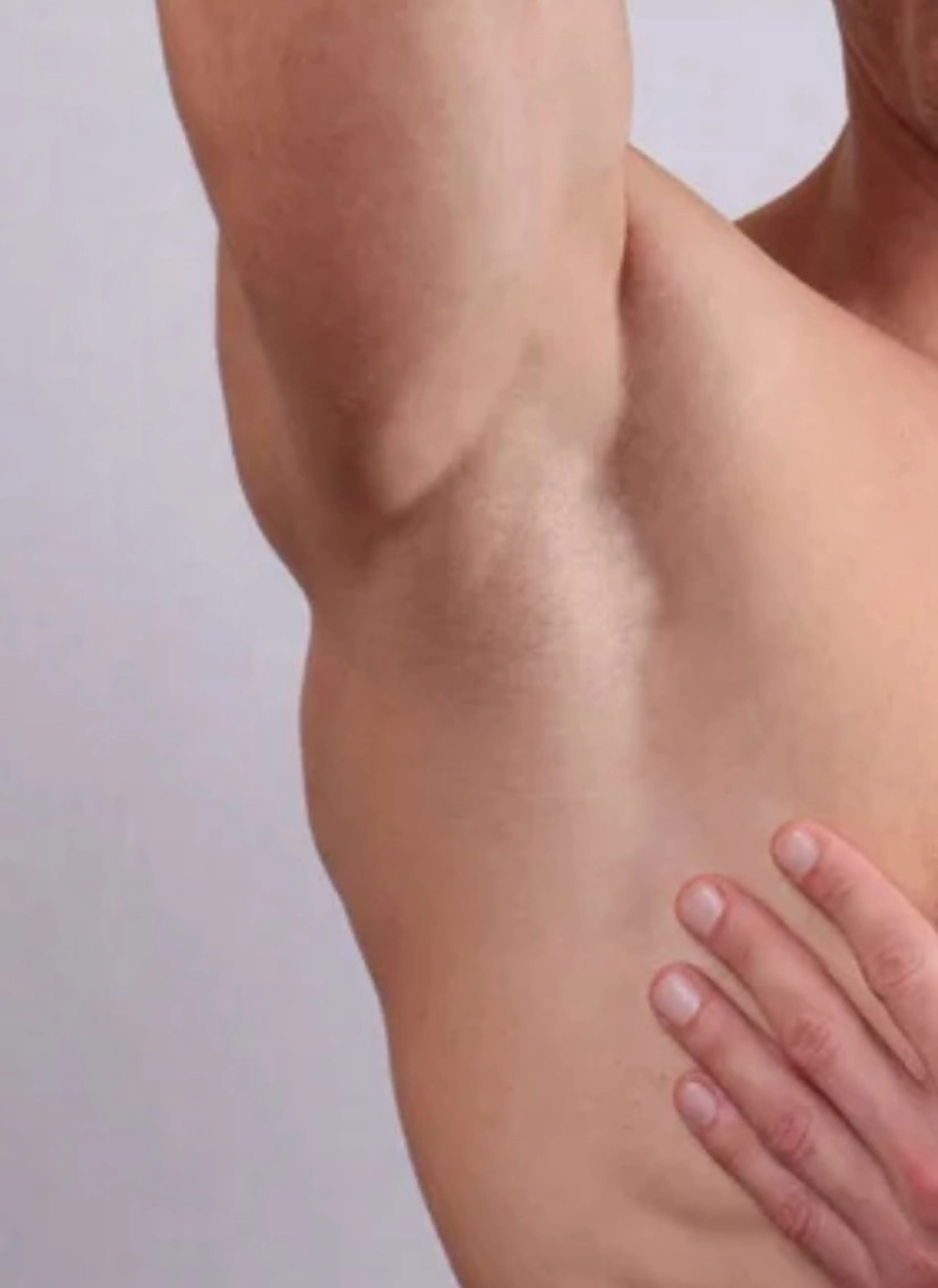 初回限定✨脇脱毛　男性限定👨の写真