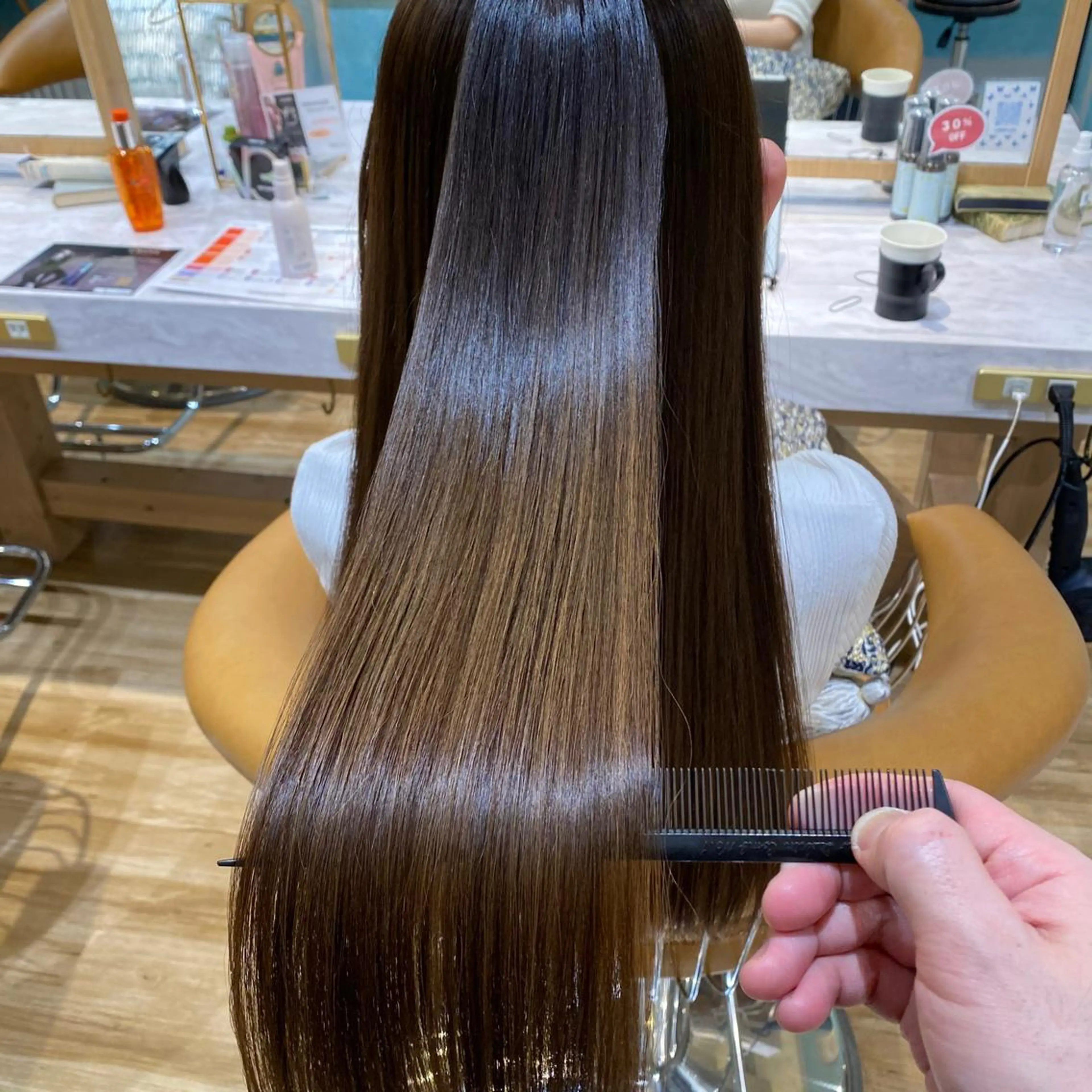 ロング カット ヘアカラー トリートメント 山本翔一郎 韓国顔周りレイヤーのヘアスタイル