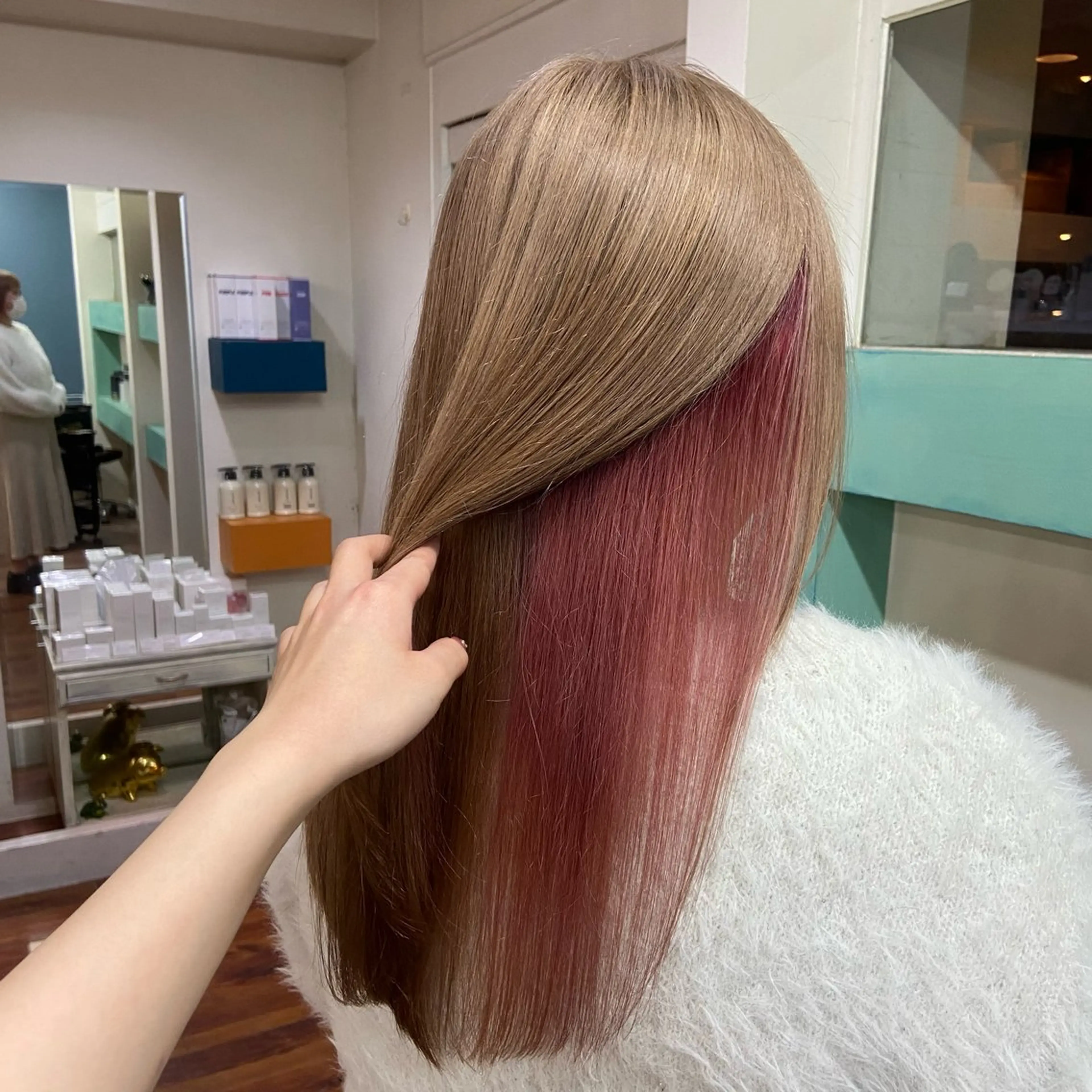 ロング カラー インナーカラー 髪質改善/ストレート /透明感/西川奈穂のヘアスタイル