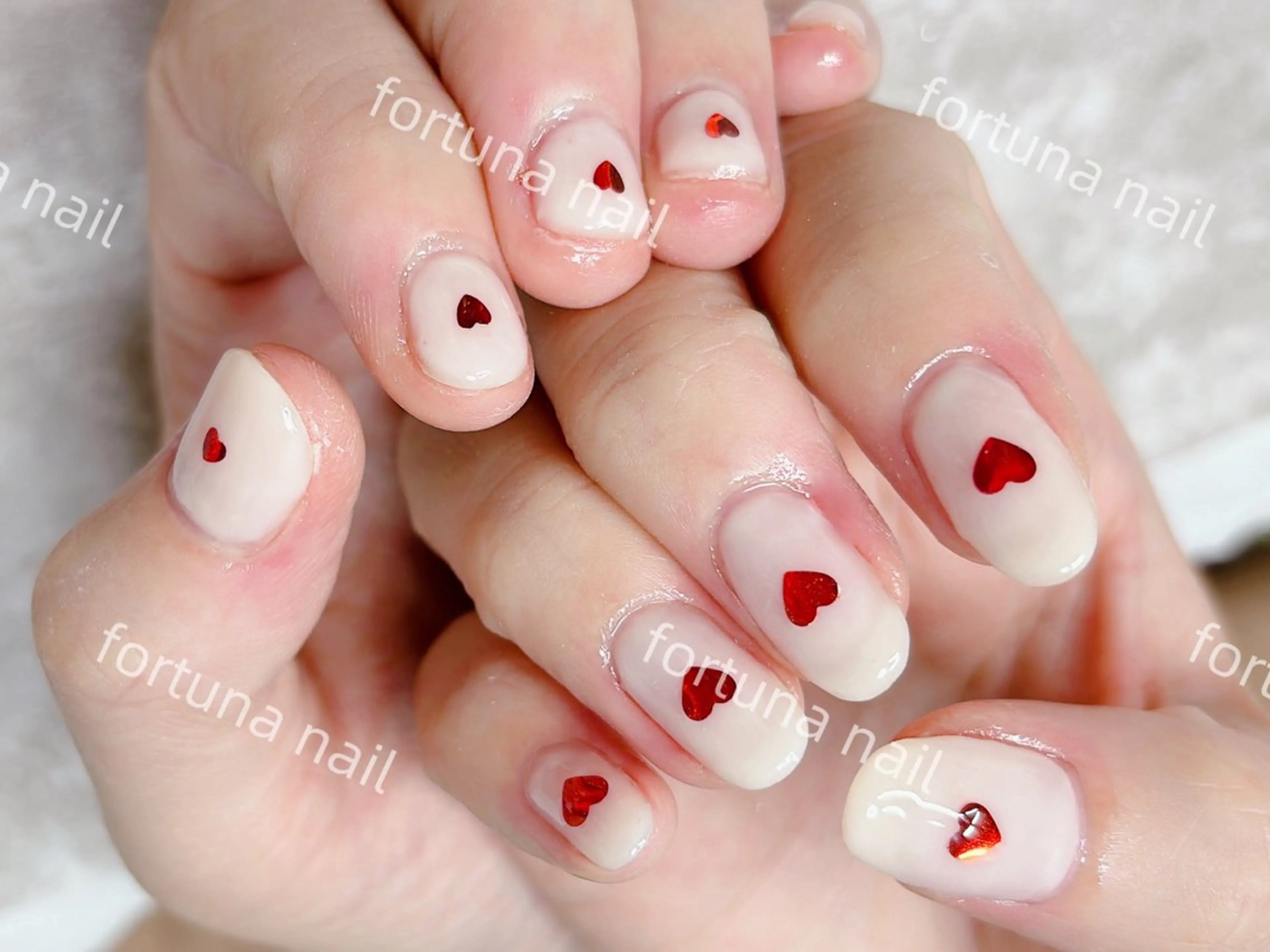 ネイル ハンドネイル ハンドケア Nail •Head スパFortunaのネイルデザイン