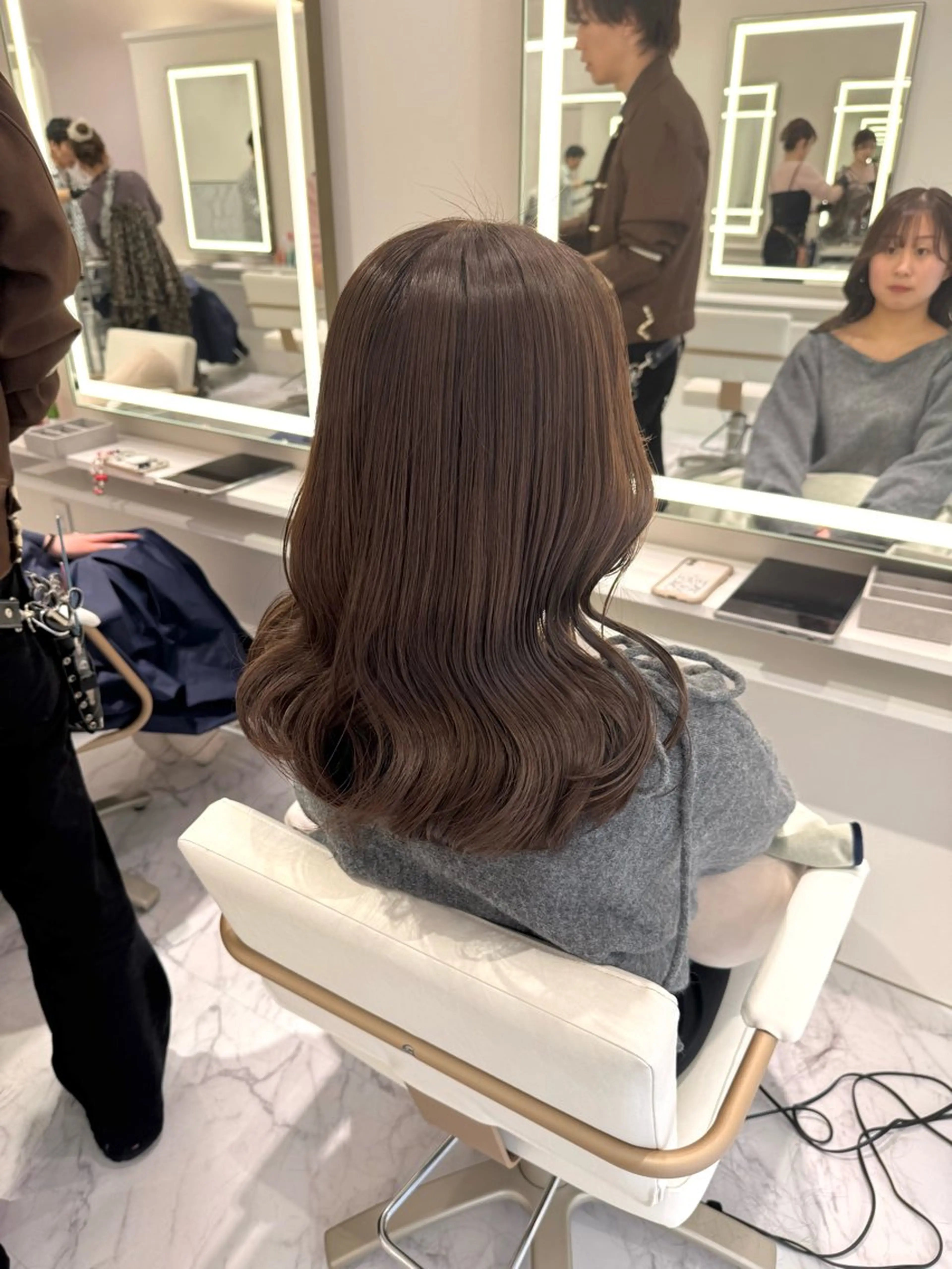 セミロング ヘアカラー ParveMix🍀 藤原愛未のヘアスタイル