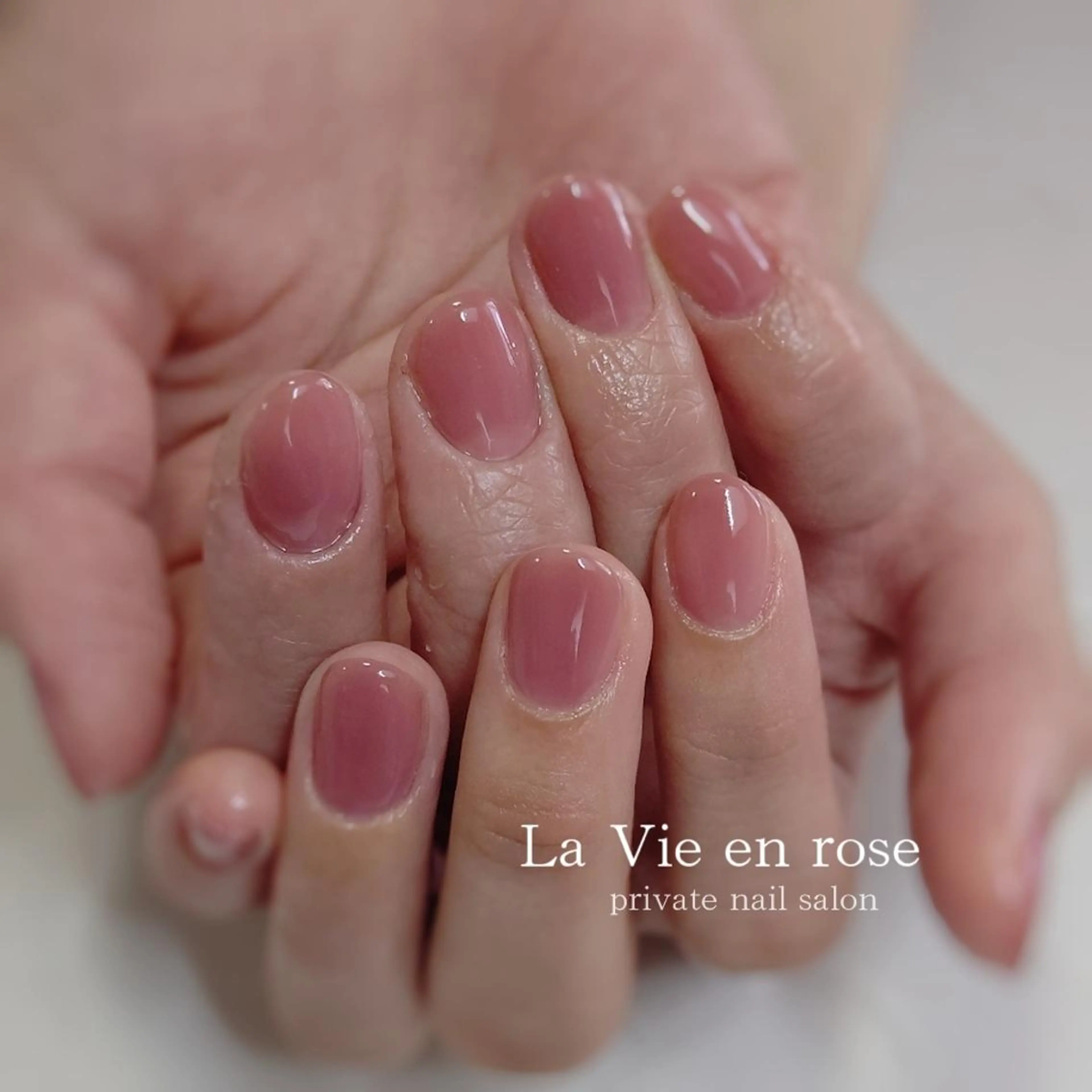 ネイル ラヴィアン ローズのネイルデザイン