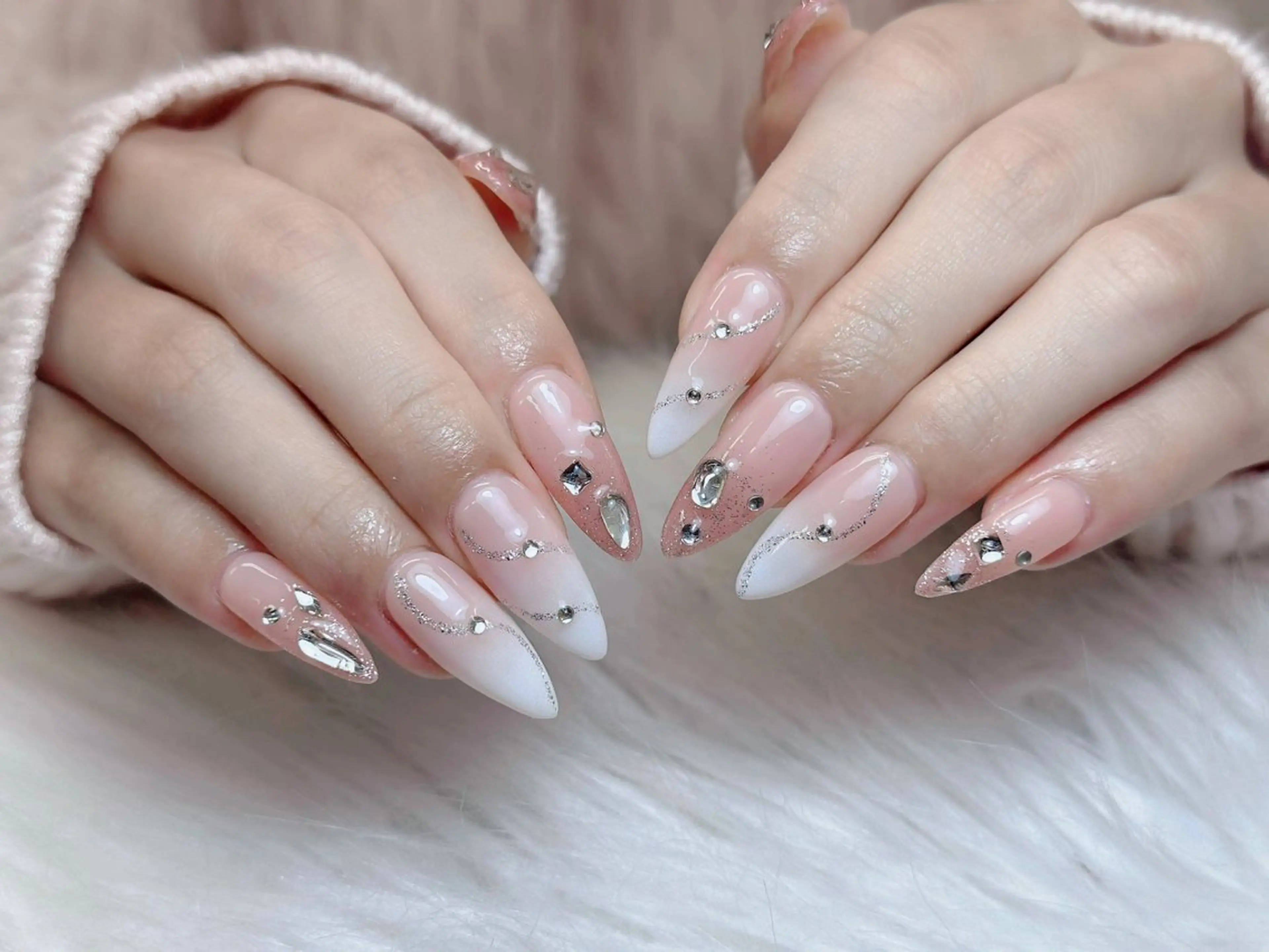 ネイル アートネイル 成人式 ジェルネイル ニュアンスネイル 夏ネイル NIE MoMoのネイルデザイン