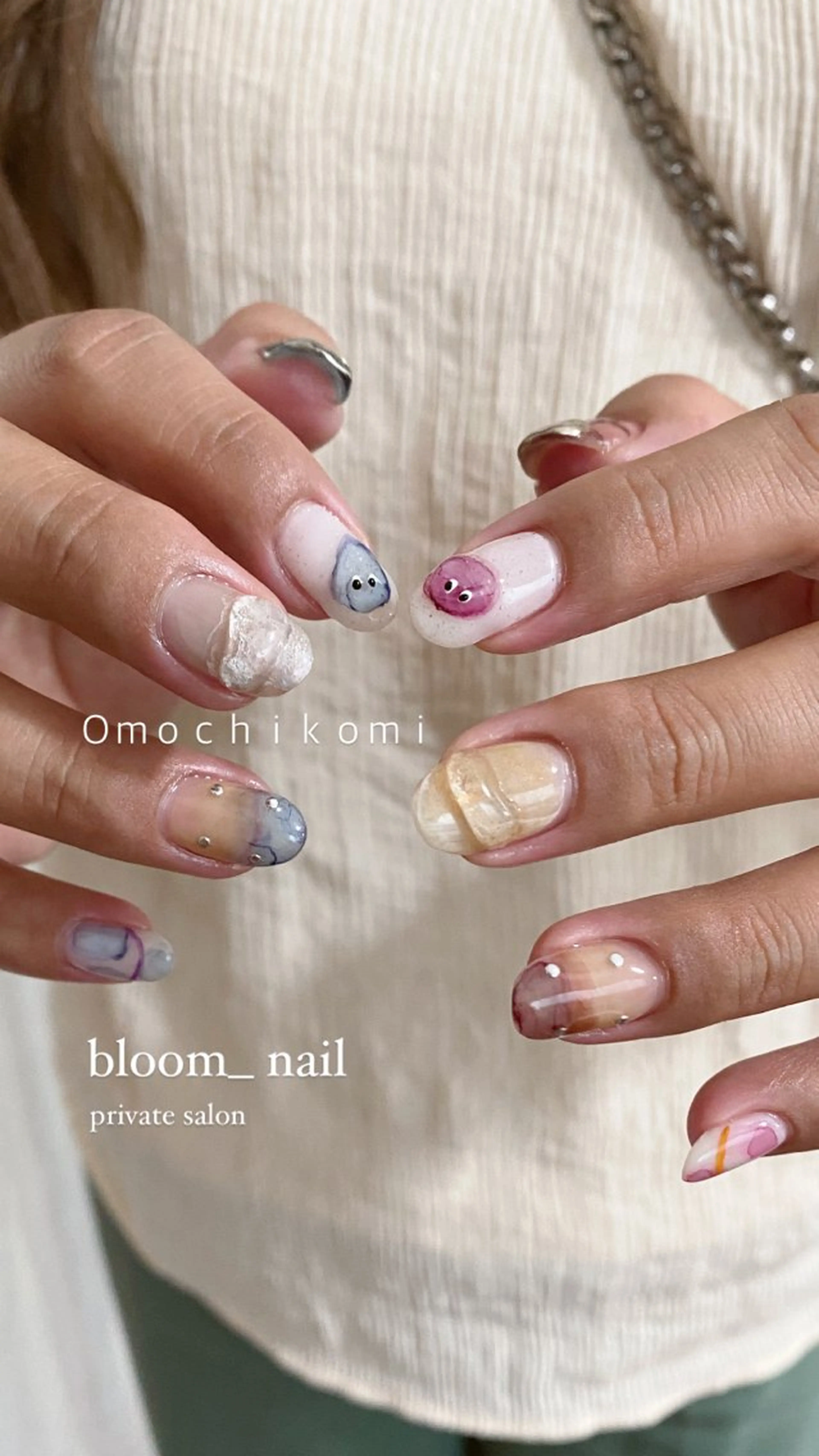 ネイル ドット ジェルネイル ミラーネイル ぷっくりネイル ハンドネイル ハンドケア bloom_ nailのネイルデザイン
