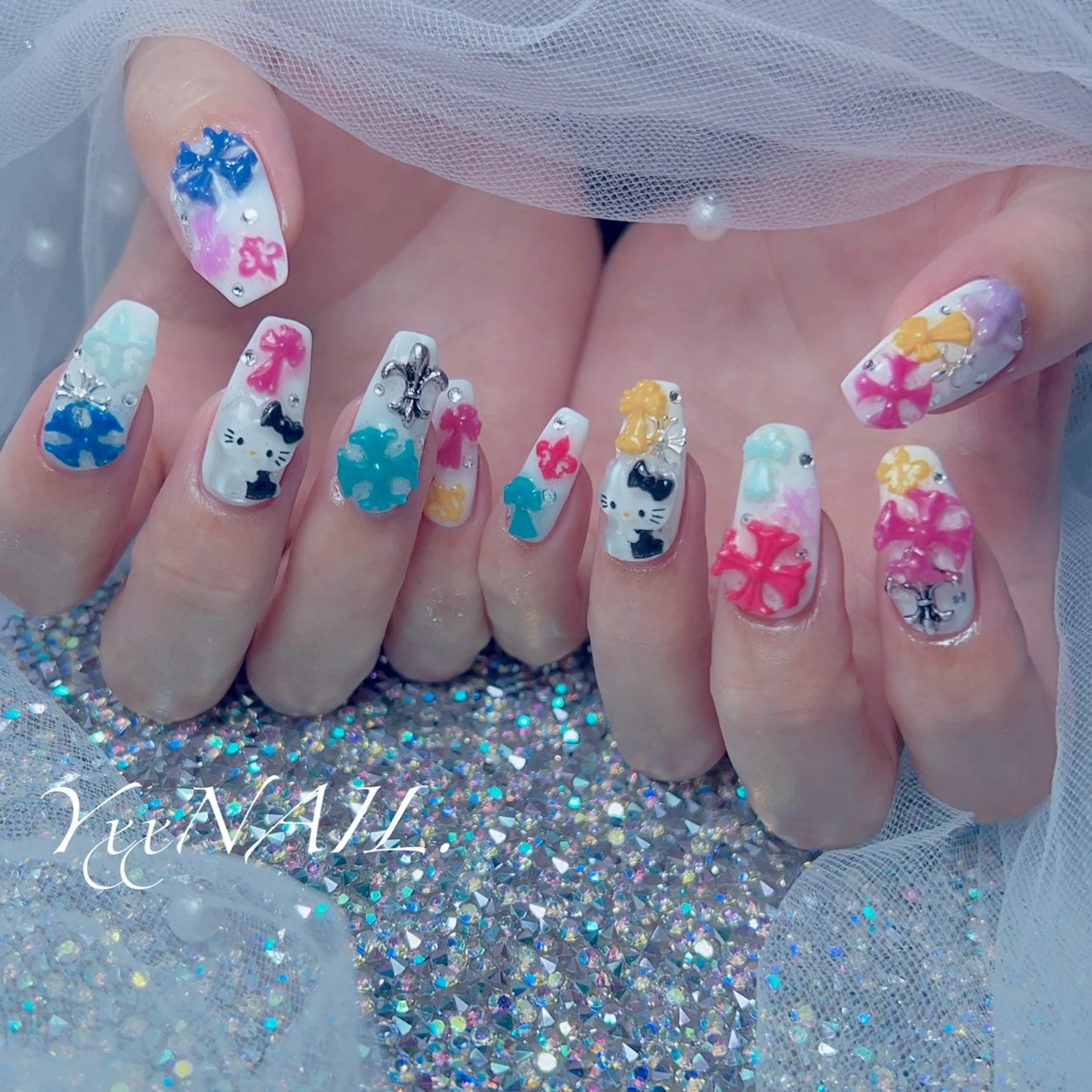 ネイル ハンドネイル フットネイル プライベートサロン 🩵YxxNAIL.のネイルデザイン